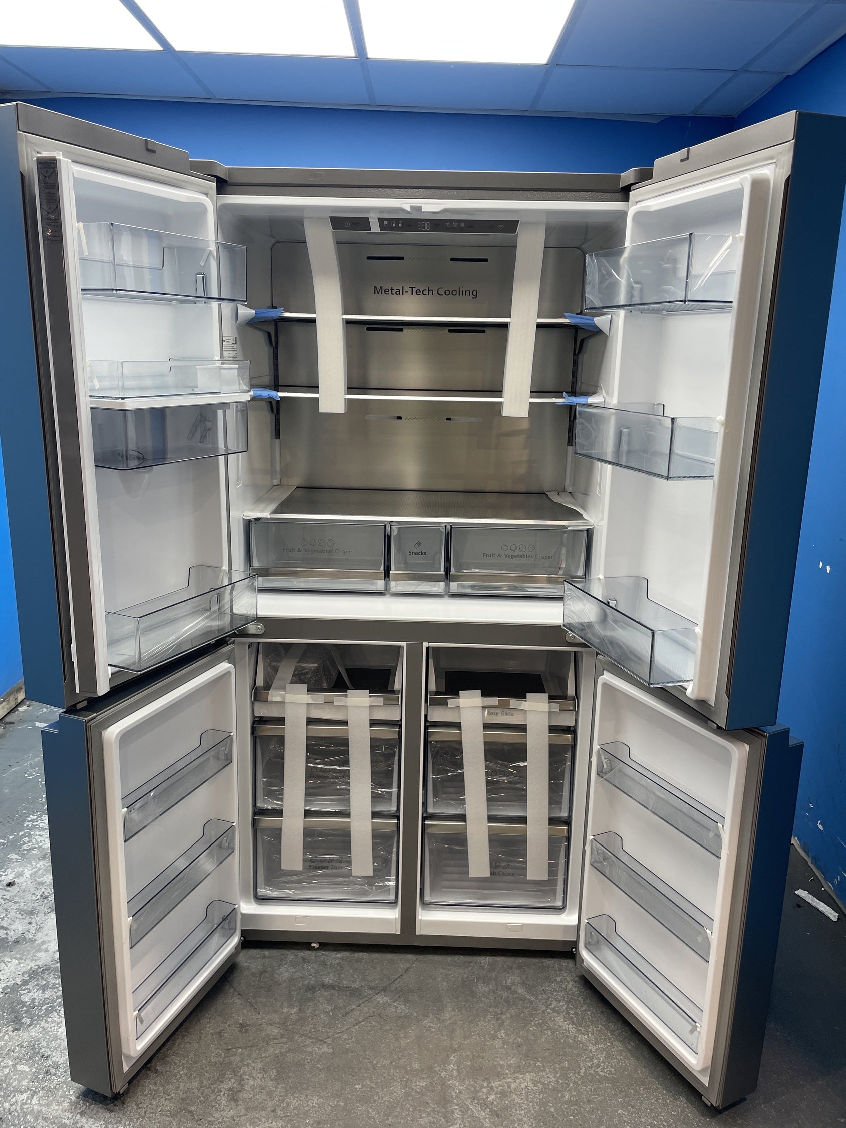 #GRC-158-061 - Hisense PureFlat RQ758N4SWSE Multi Door American Fridge Freezer