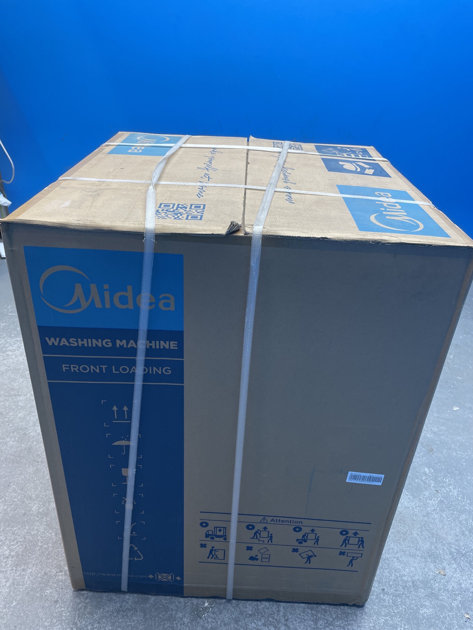 #GRC-158-867 - Midea MF20EW90WB 9kg 1300rpm Wi-Fi Washing Machine