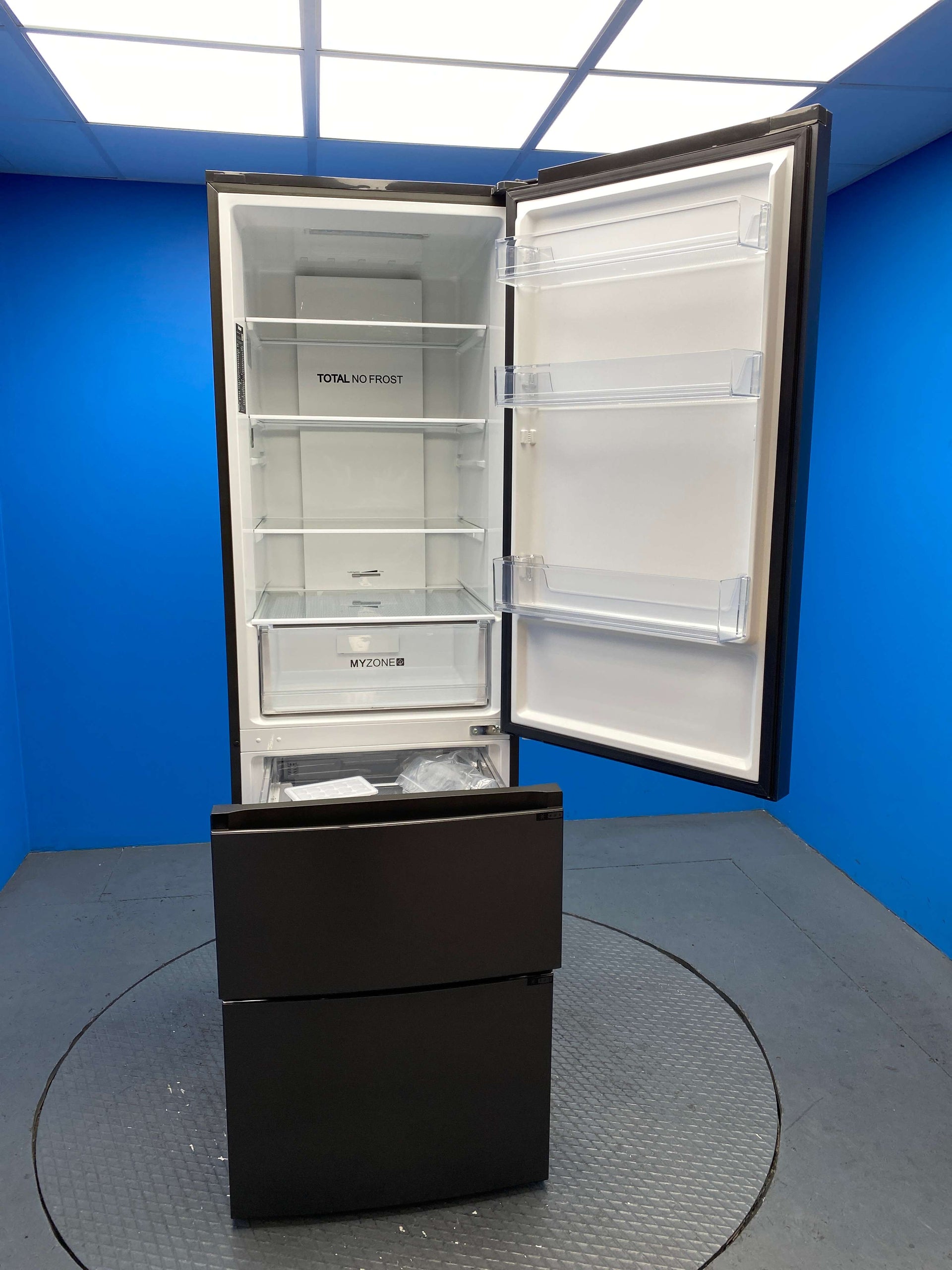 Haier Series 3 HETR3619ENPB 348L Total No Frost Fridge Freezer