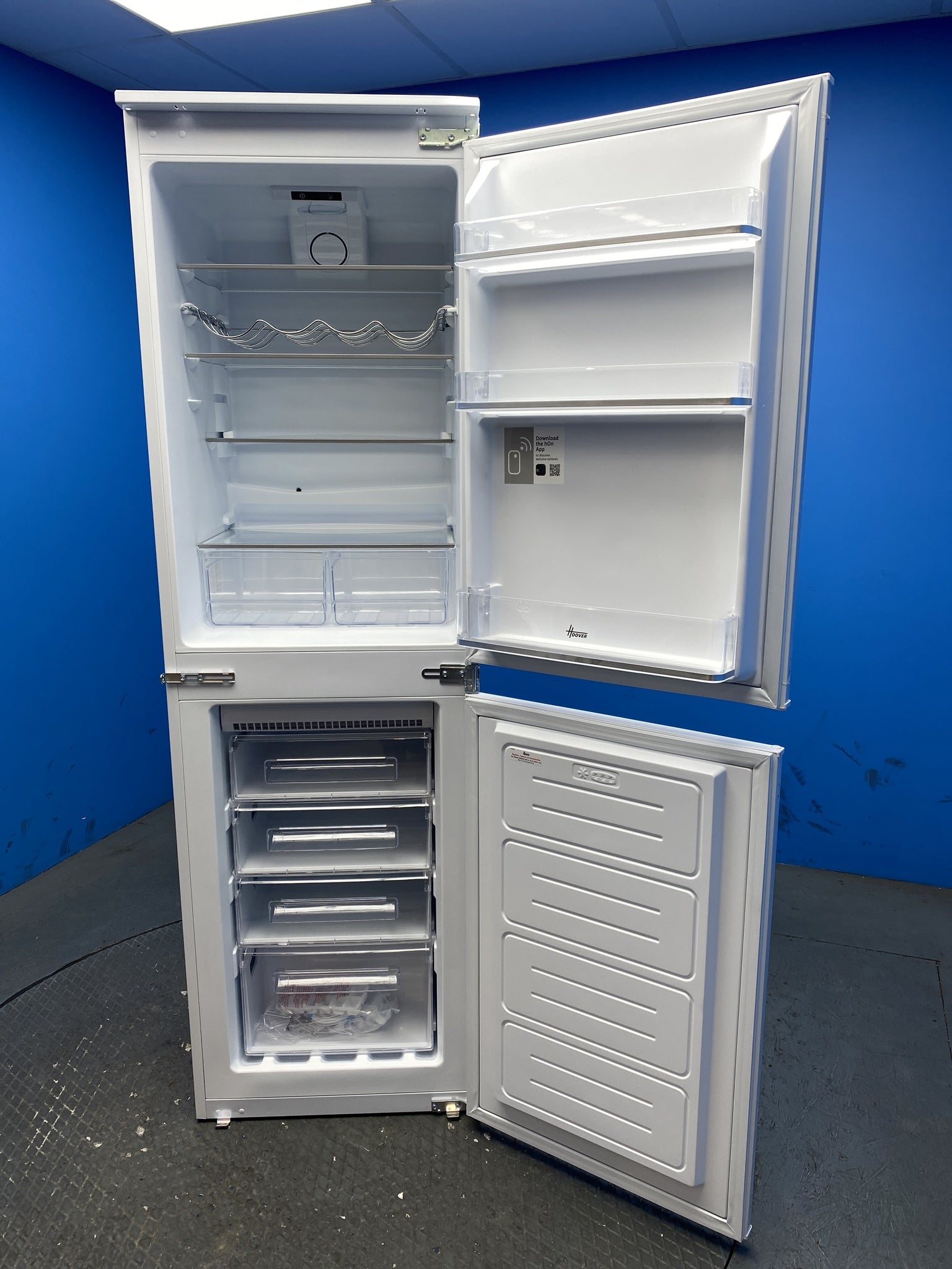 Hoover HOB50N518EVK Integrated 228 Litre Frost Free Fridge Freezer