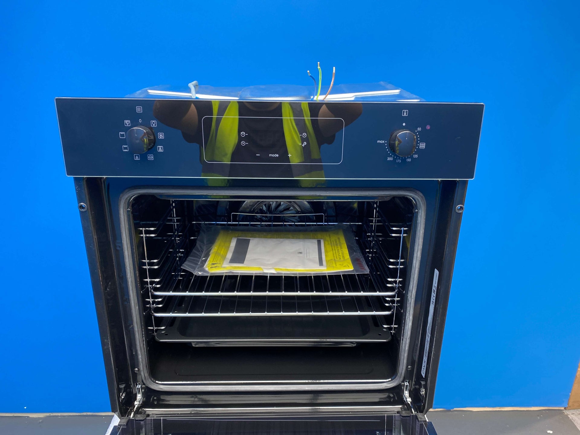 Candy Idea FIDCN615/1 Integrated 70 Litre Single Oven