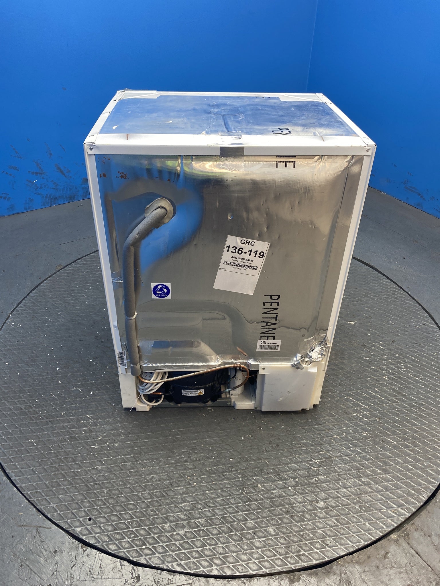 AEG OAB7N82EF 7000 Series NoFrost 85 Litre Integrated Freezer