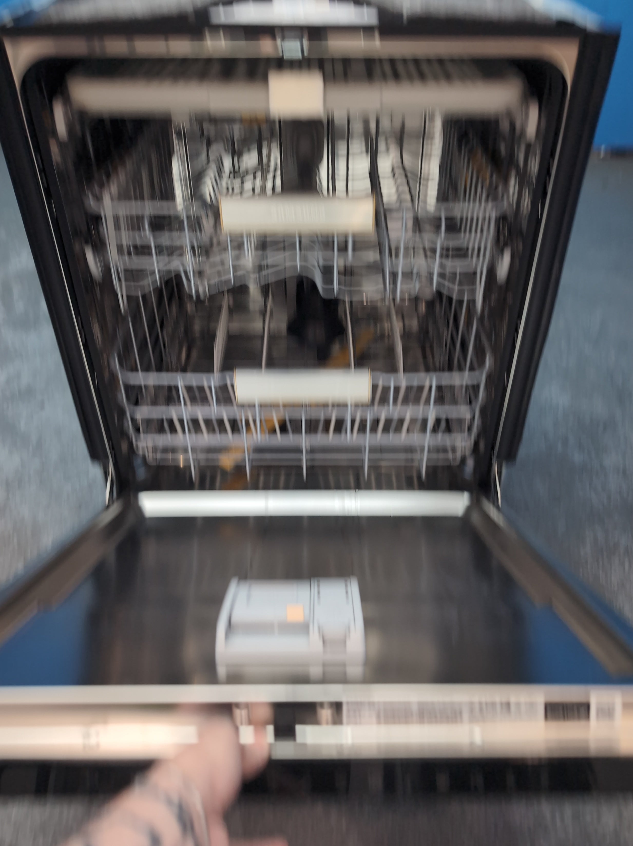 #GRC-163-611 - Samsung Series 6 60cm Integrated Dishwasher – 14 Place Settings, SmartThings