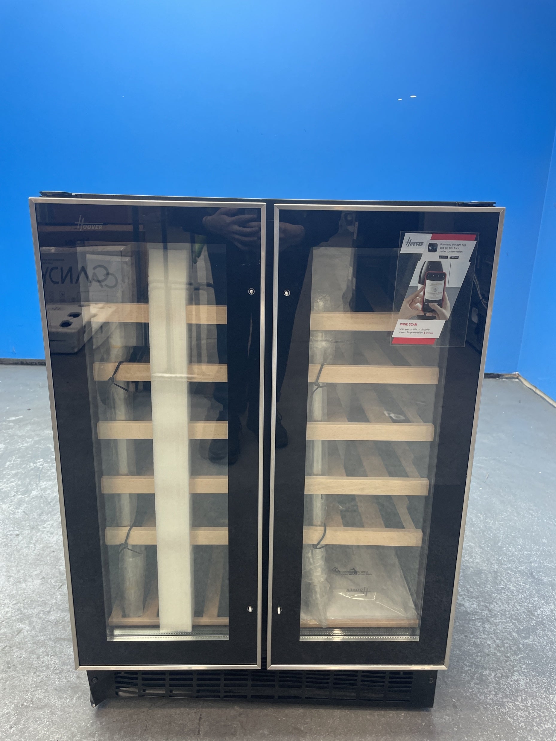 #GRC-162-609 - Hoover HWCB60DUK/N 38 Bottle Freestanding Wine Cooler