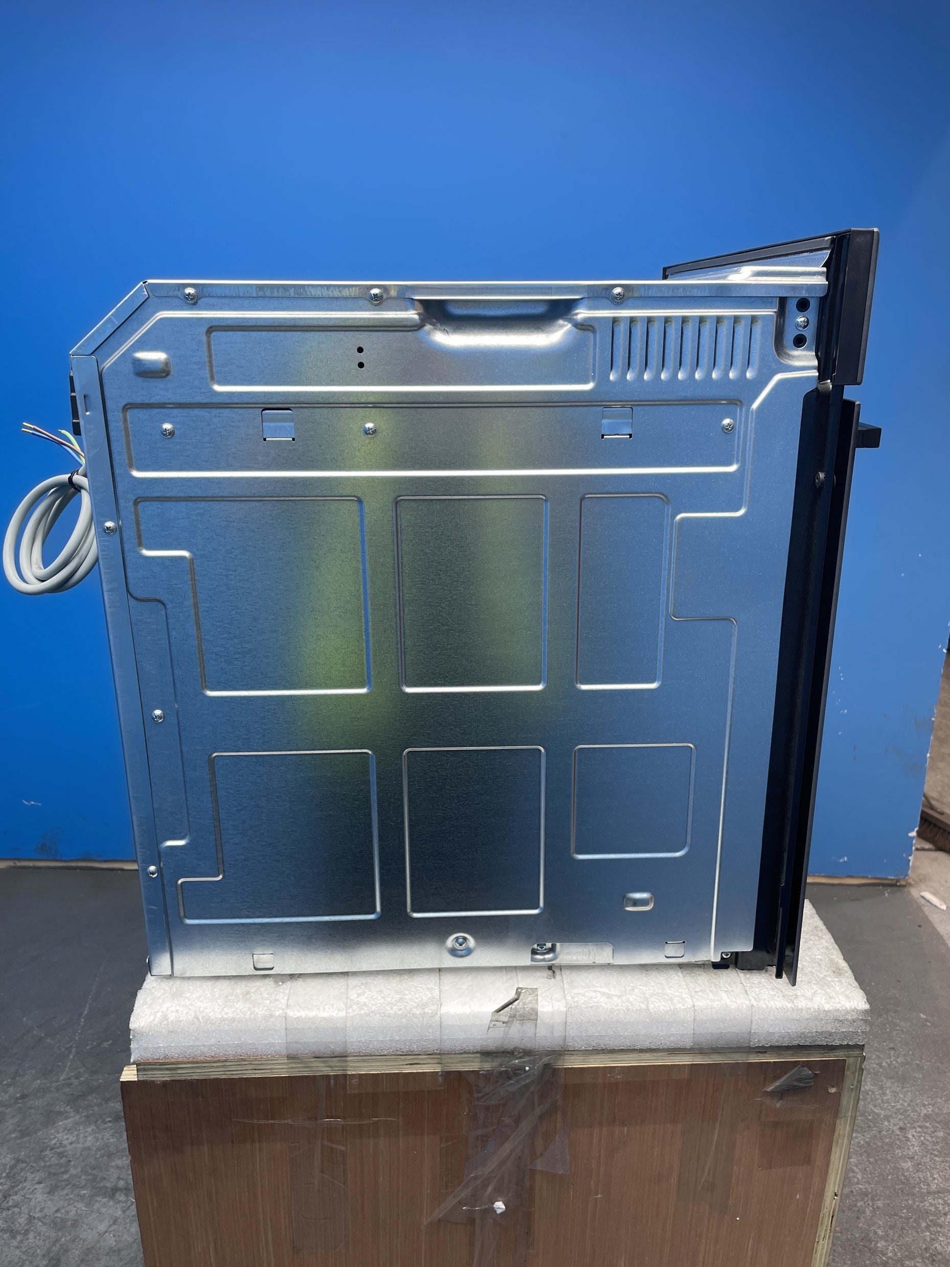#GRC-160-106 - Haier ID Series 2 H6 ID2P3T3HTB Built In Electric Oven