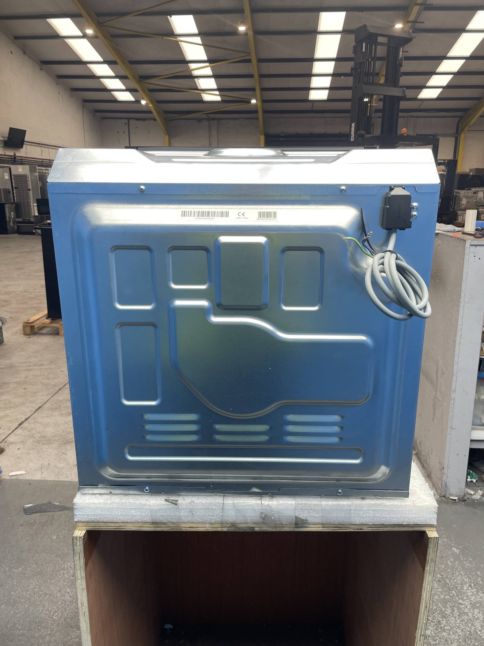 #GRC-160-106 - Haier ID Series 2 H6 ID2P3T3HTB Built In Electric Oven