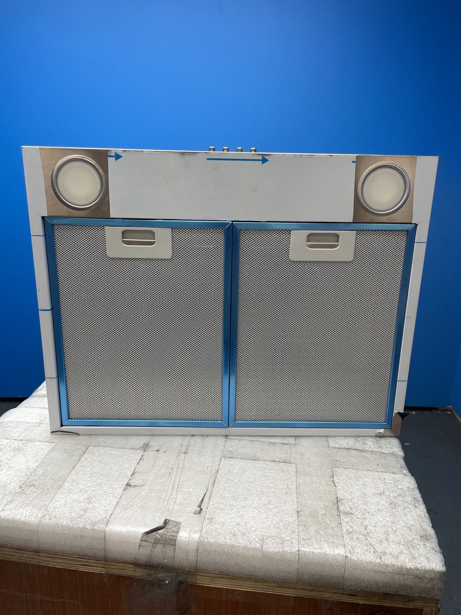 #GRC-158-200 - AEG DTB3954M 6000 ExtractionTech 90cm Chimney Cooker Hood