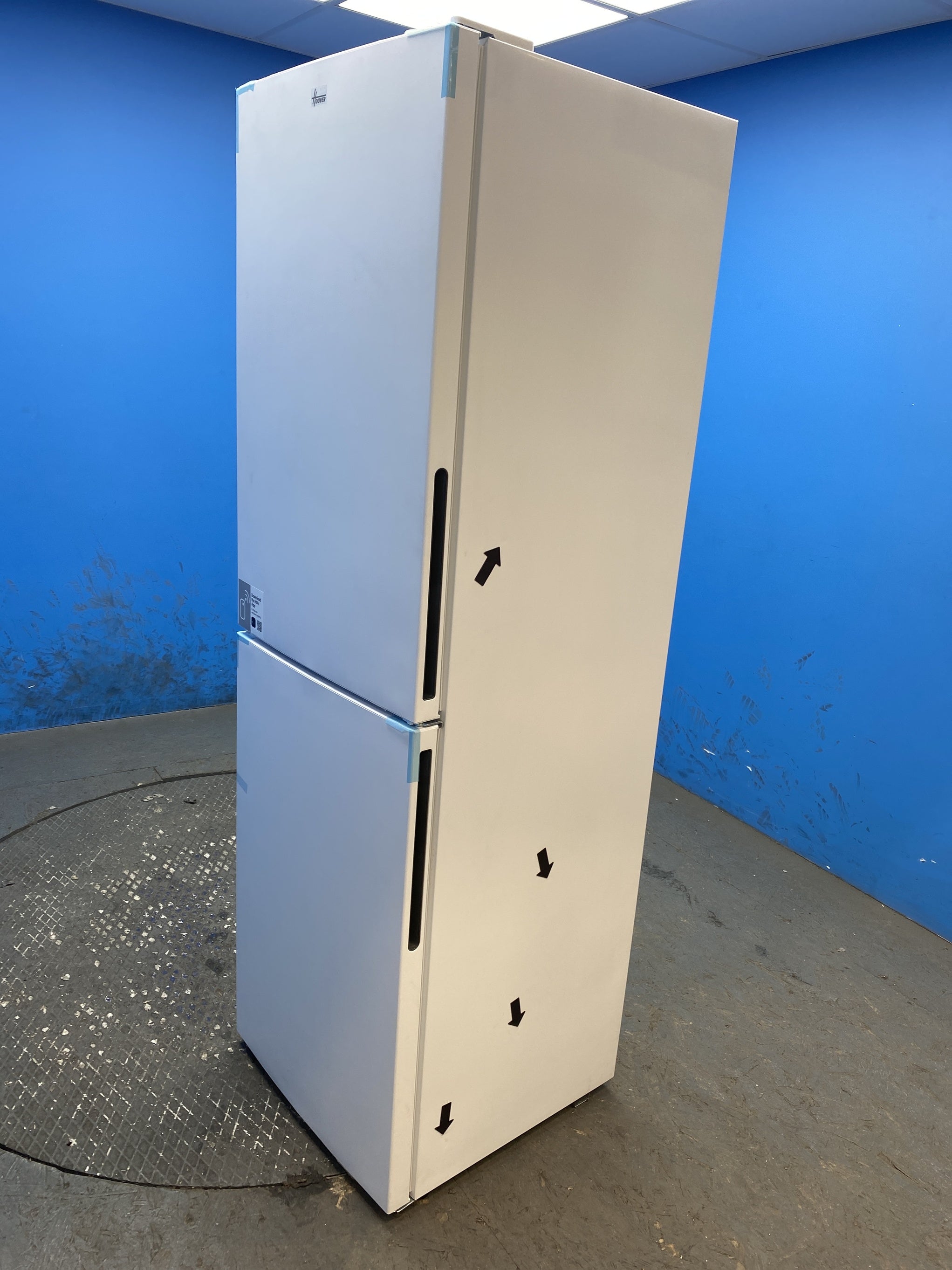 #GRC-156-447 - Hoover HVT3CLECKIHW 235 Litre Combi Fridge Freezer