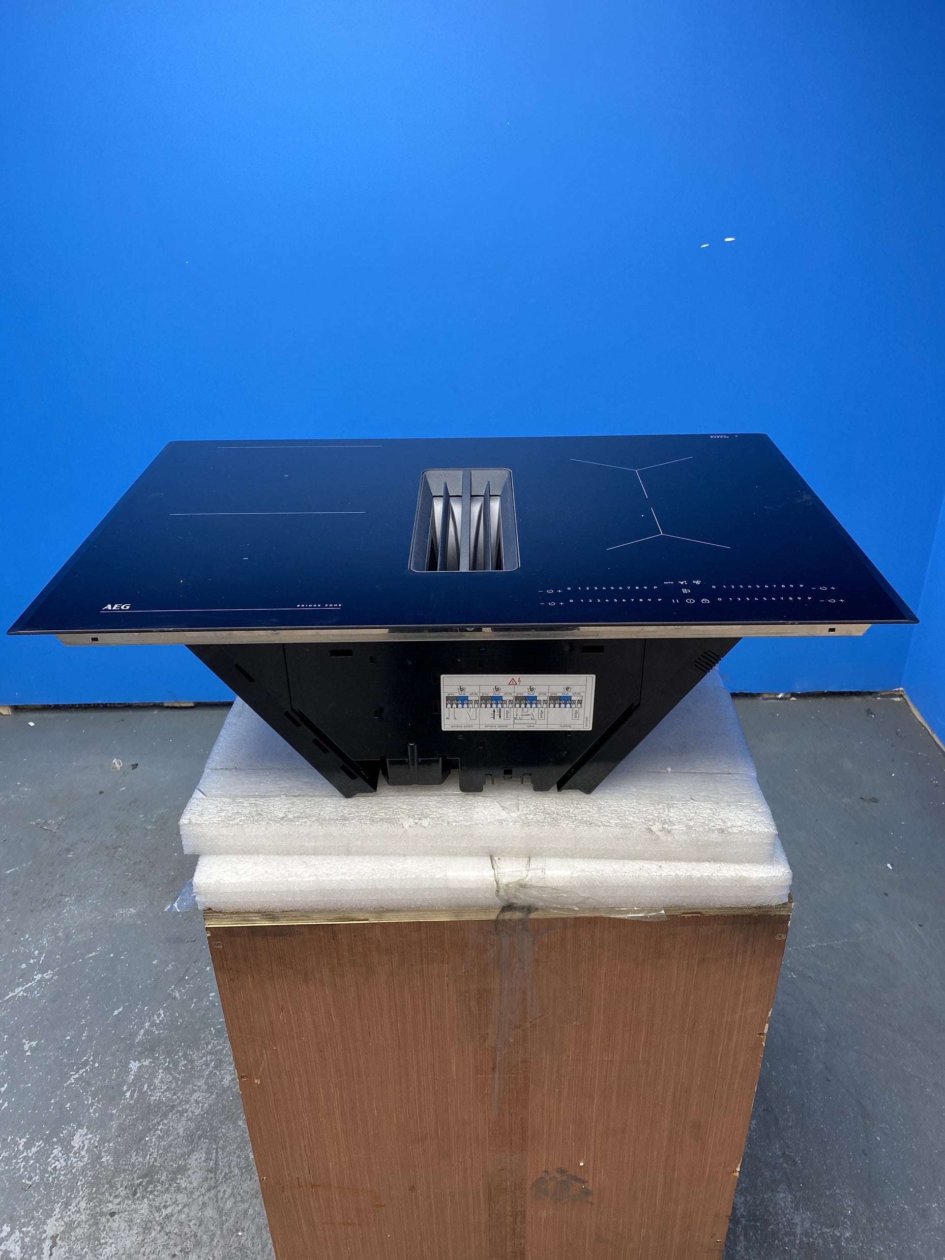 #GRC-142-882 - AEG 6000 Series TH84CB03FB 80cm Venting Induction Hob