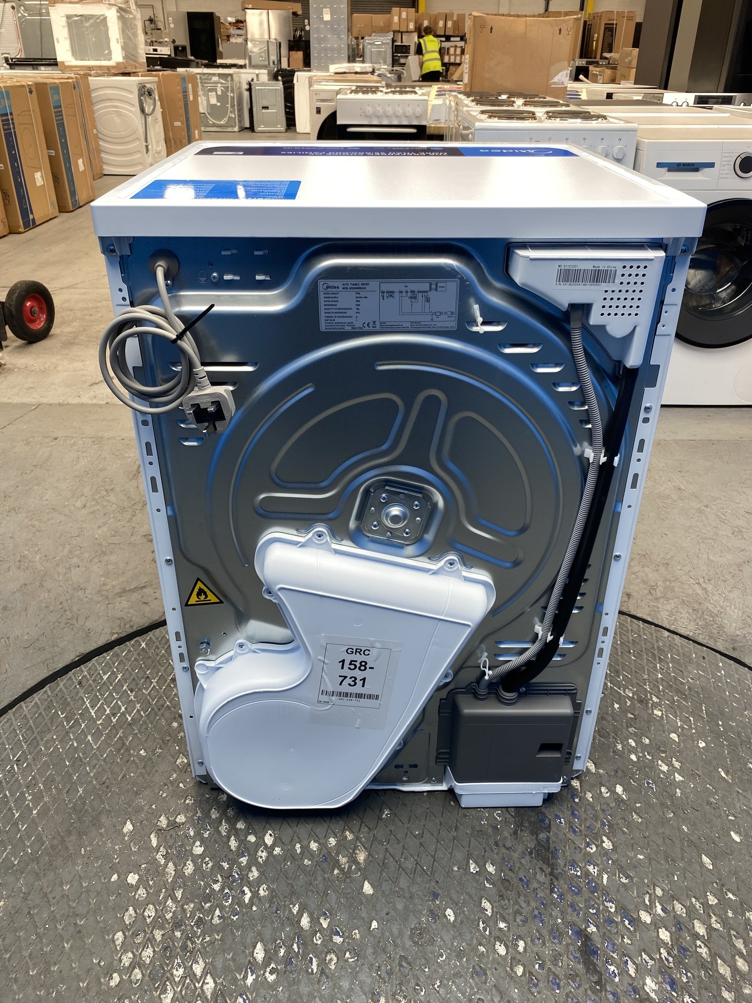 #GRC-158-731 - Midea MD200H90WB/W 9kg Heat Pump Tumble Dryer in White