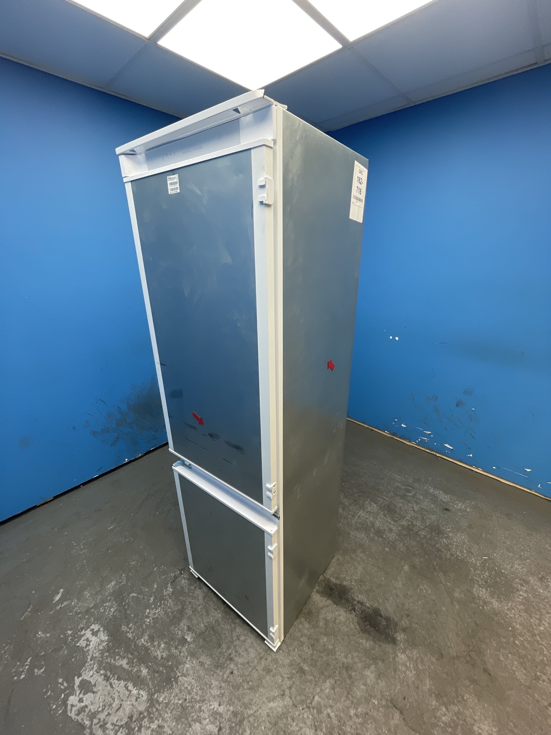 #GRC-162-716 - Candy Integrated 70/30 Fridge Freezer – 248L, Total No Frost, Smart WiFi Control