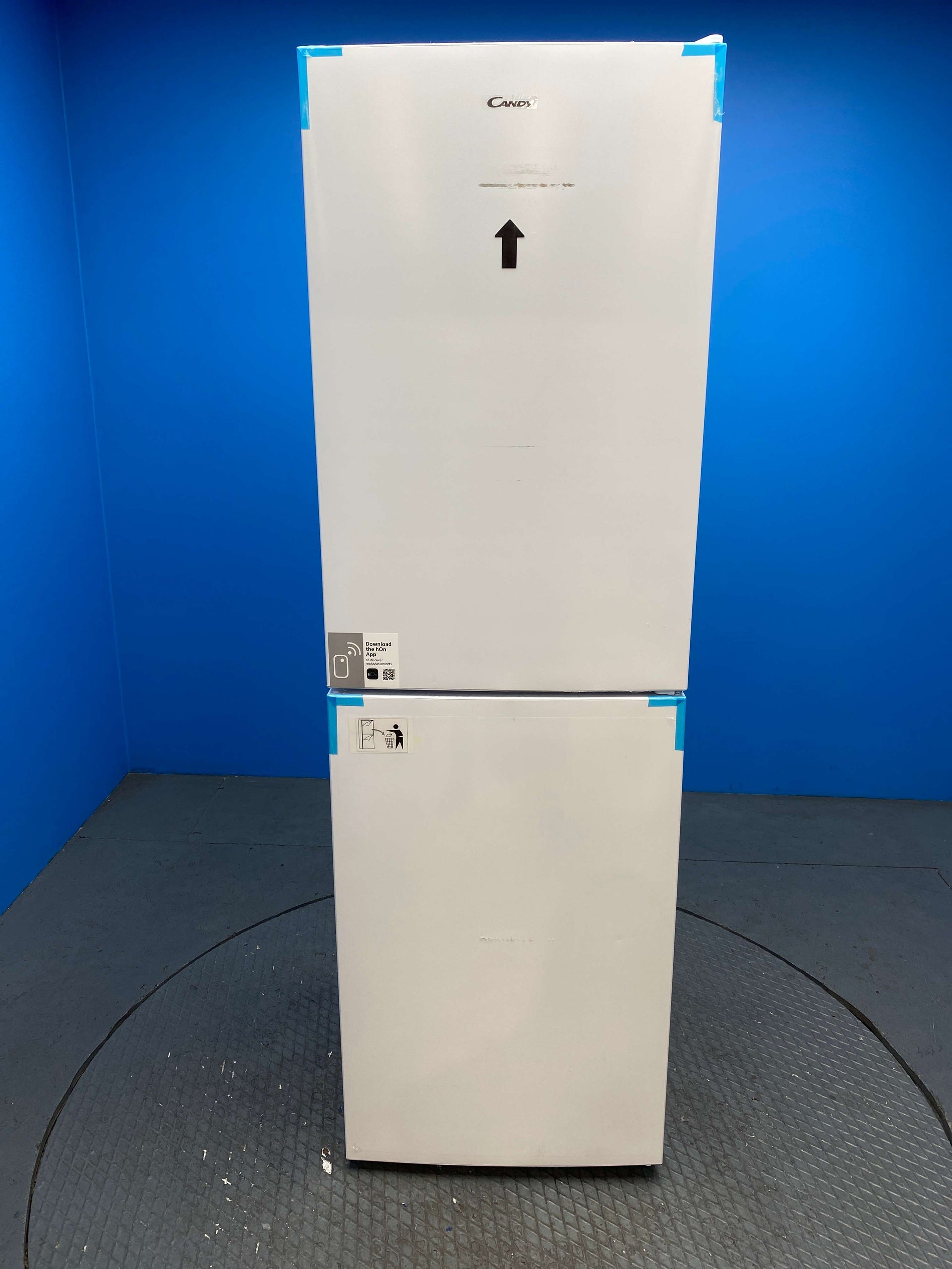 Candy CCT3L517EWK 252 Litre Combi Fridge Freezer