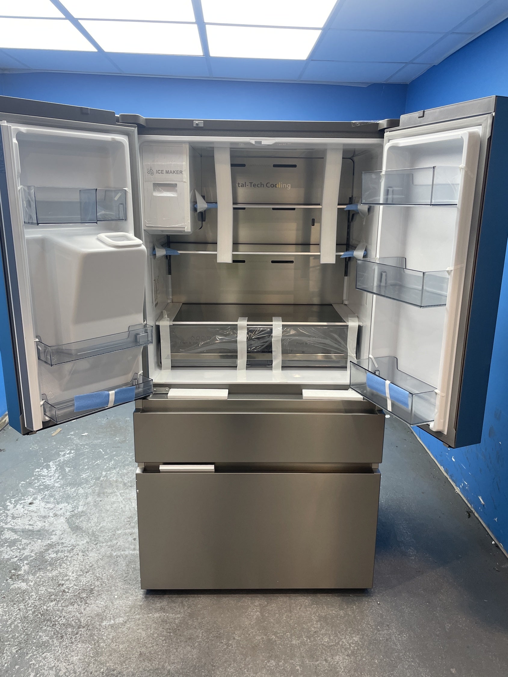 #GRC-157-490 - Hisense RF728N4SASE PureFlat Multi Door Smart Fridge Freezer