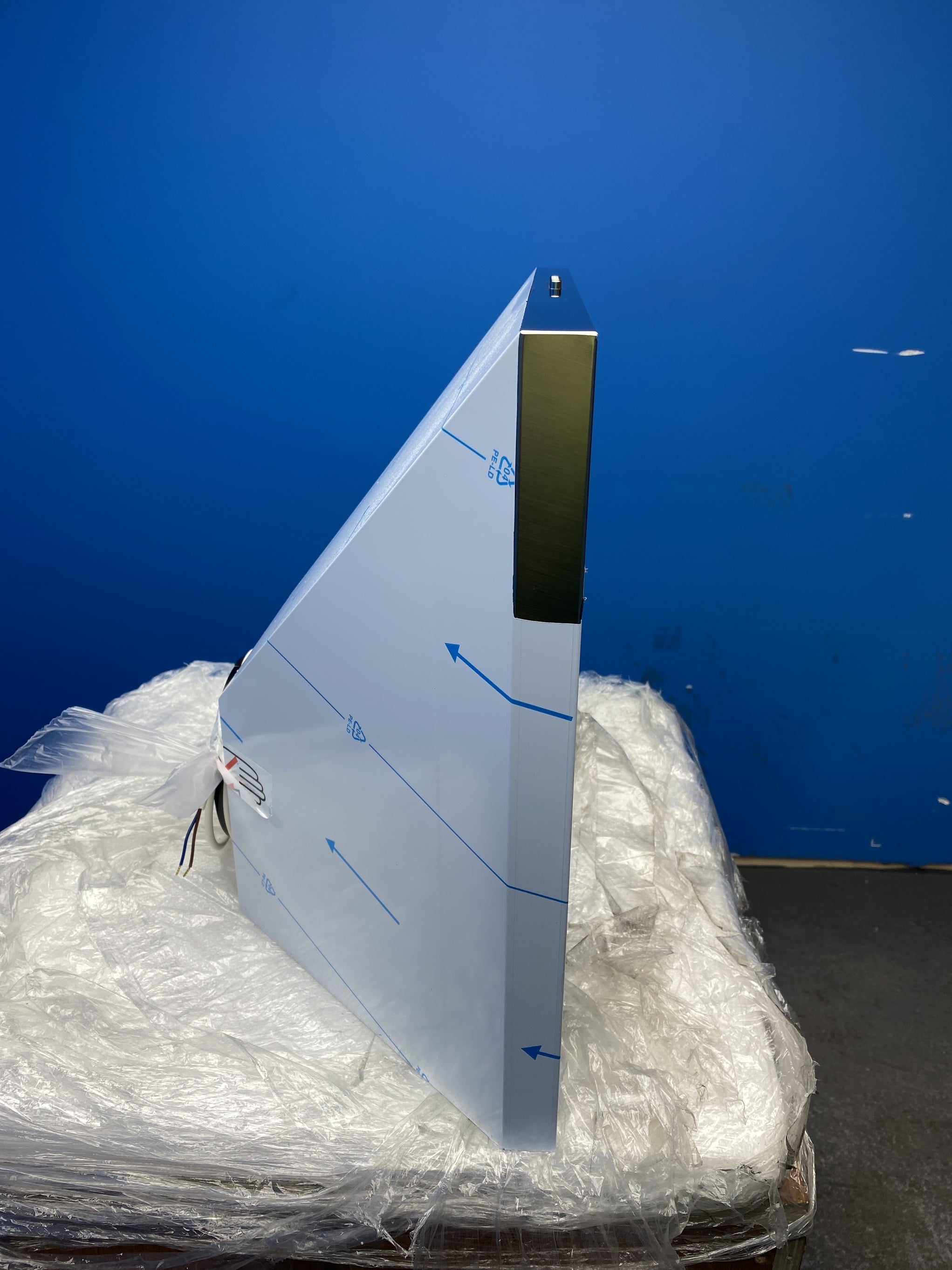 #GRC-150-212 - AEG LFC316X 60cm Stainless Steel Pyramid Chimney Hood