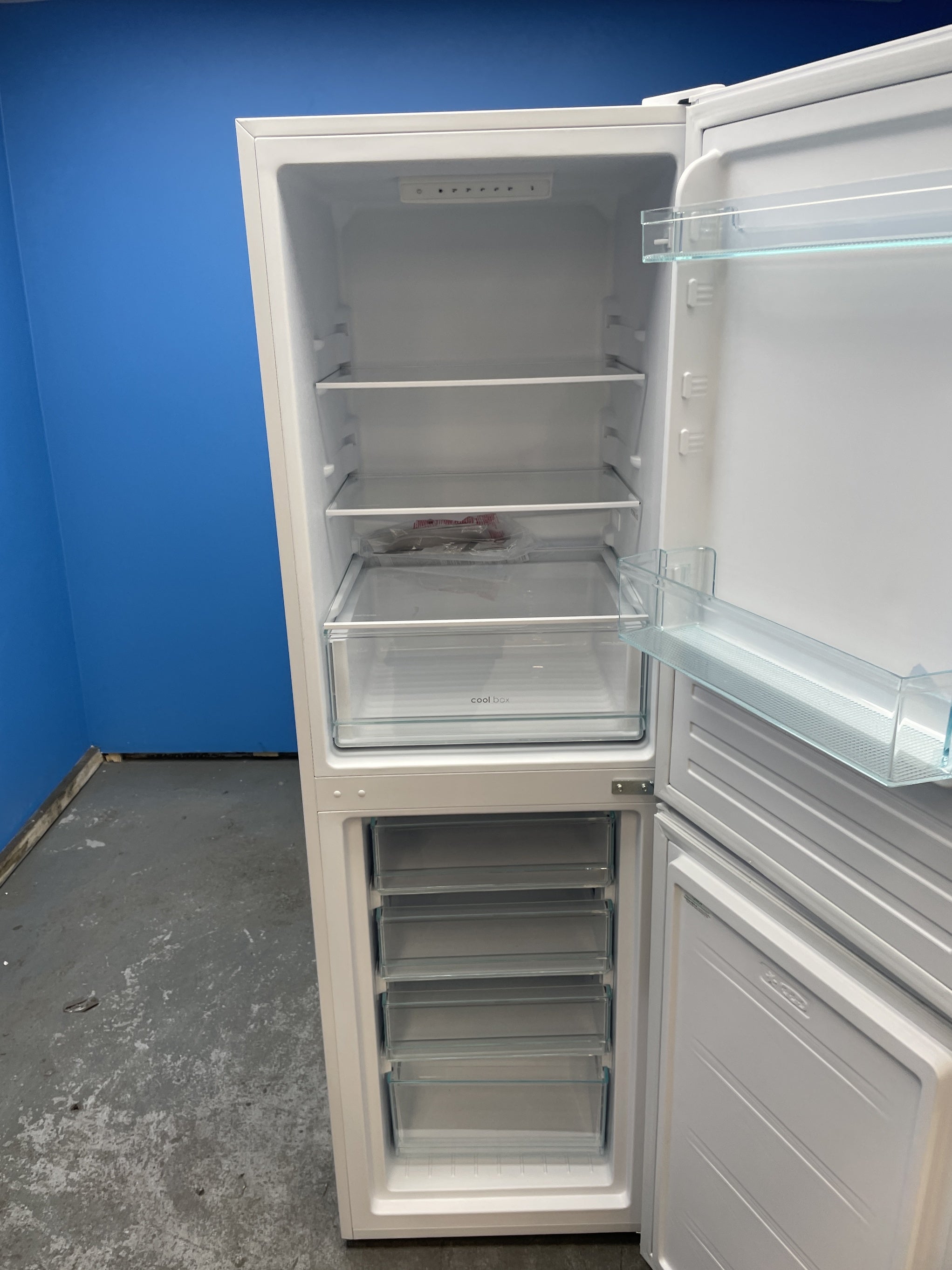 #GRC-155-065 - Candy CCT3L517EWK 252 Litre Combi Fridge Freezer