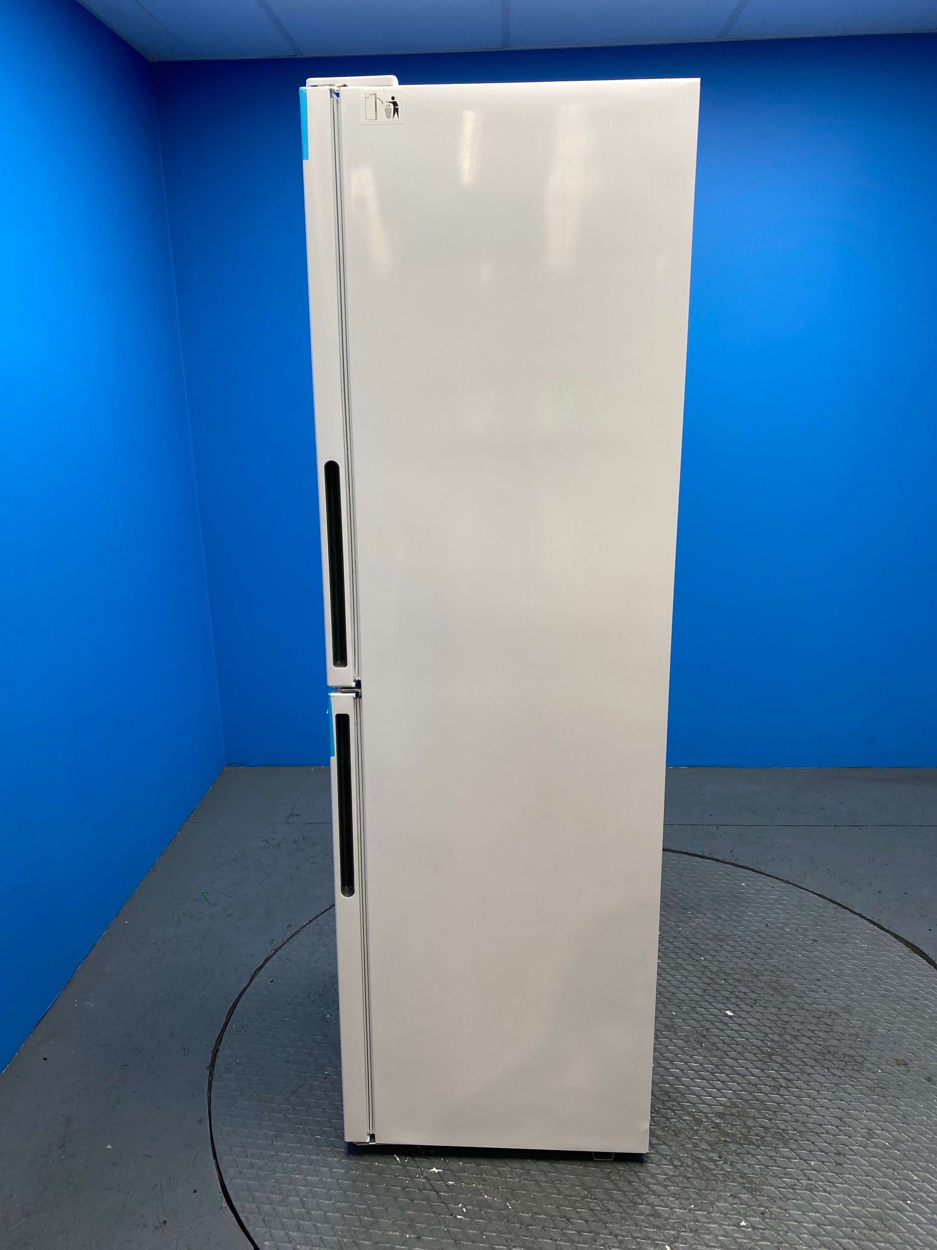 Candy CCT3L517EWK 252 Litre Combi Fridge Freezer