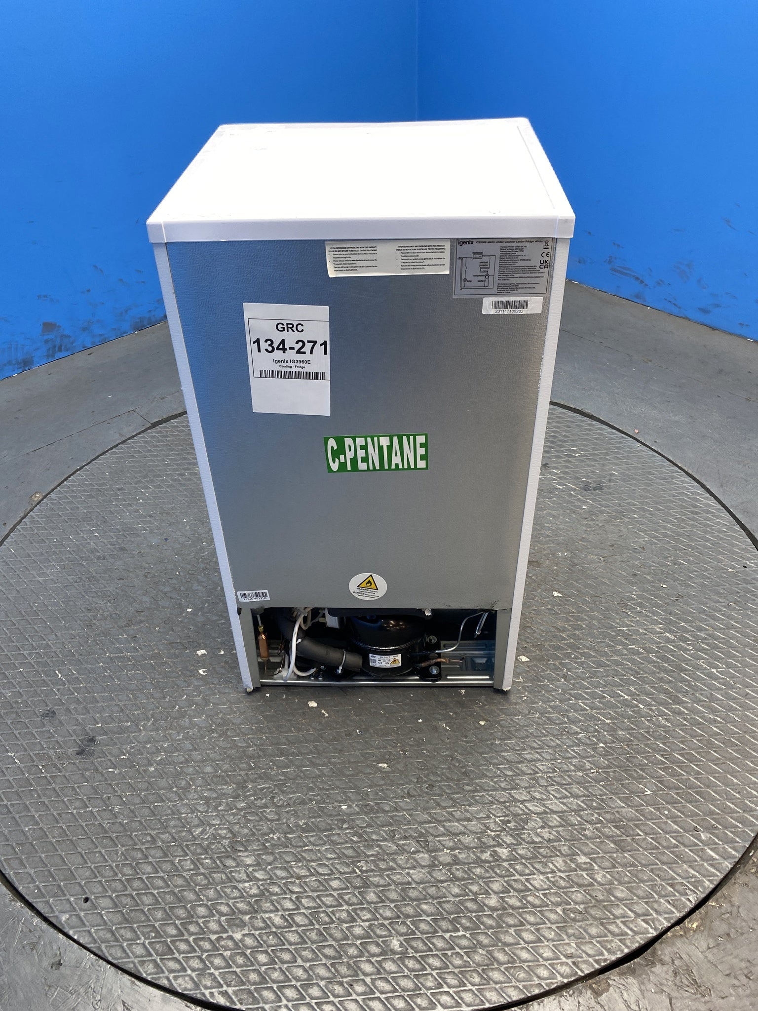 Igenix IG3960E 92 Litre Under Counter Larder Fridge