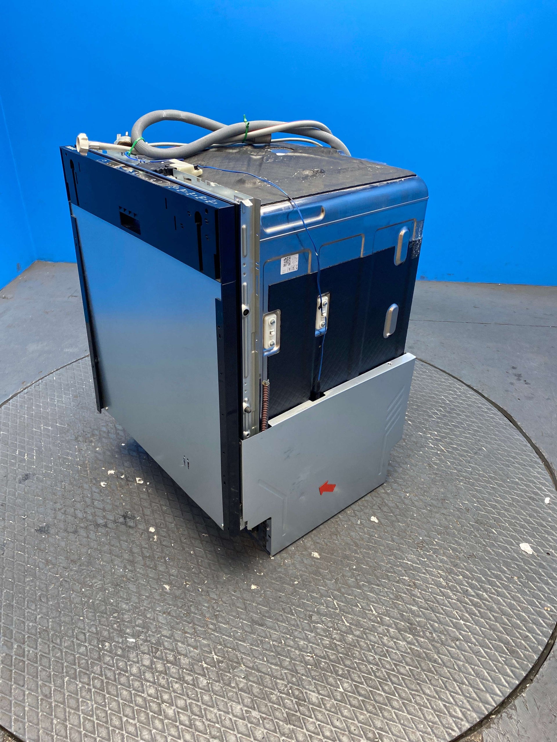 neue NI3E47E0B Integrated 13 Place Setting Dishwasher