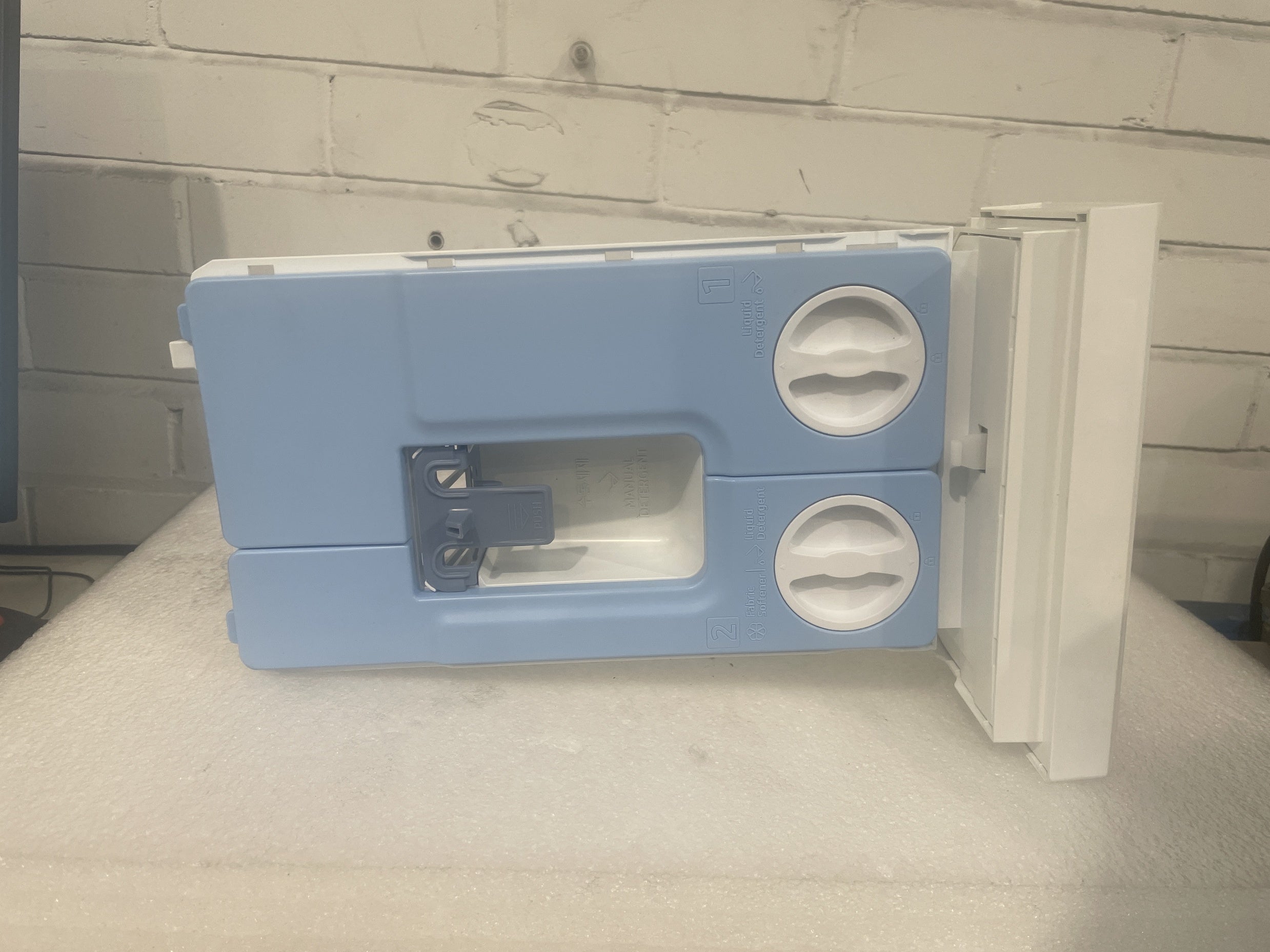 #GRC-157-530 - Samsung WW11DB8B95GH Washing Machine Detergent Dispenser Drawer
