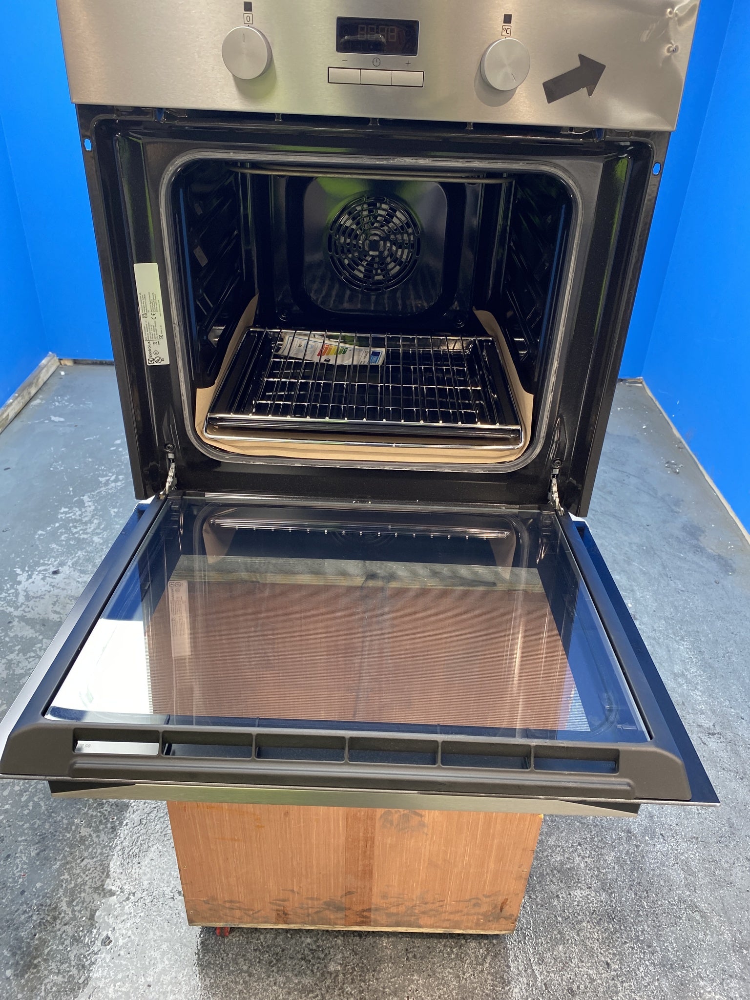 #GRC-155-973 - Electrolux KOFGH00BX 600 SurroundCook Built-In Electric Oven