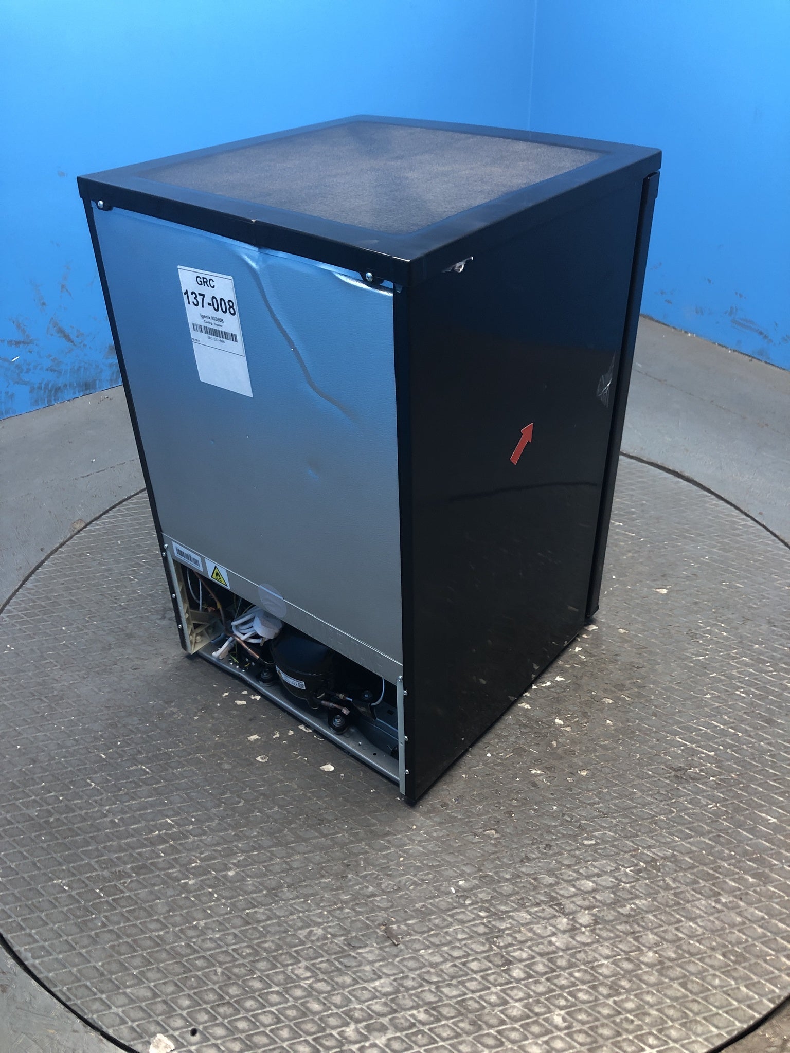 Igenix IG355B 94 Litre Under Counter Freezer