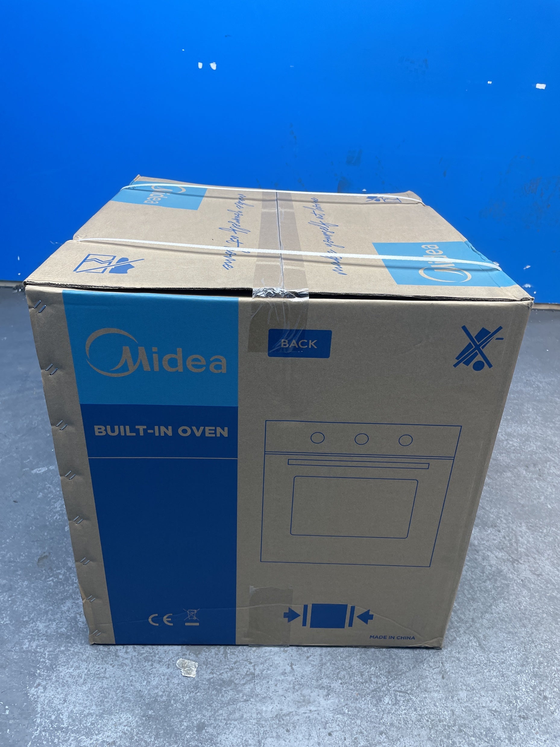 #GRC-158-854 - Midea MBO65M90M1-X 70L Built-In Single Fan Oven