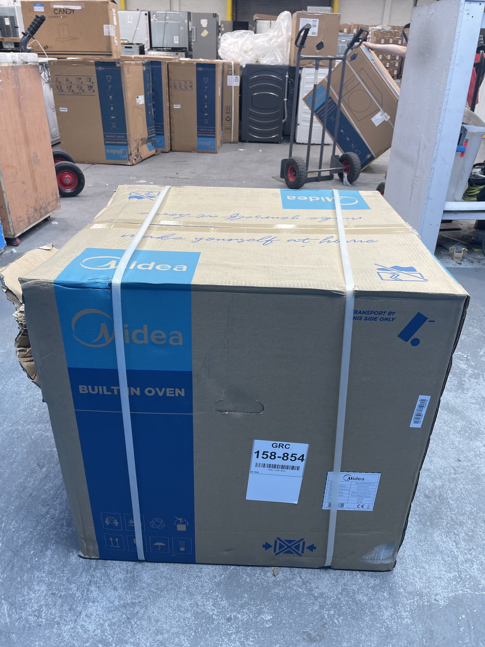 #GRC-158-854 - Midea MBO65M90M1-X 70L Built-In Single Fan Oven