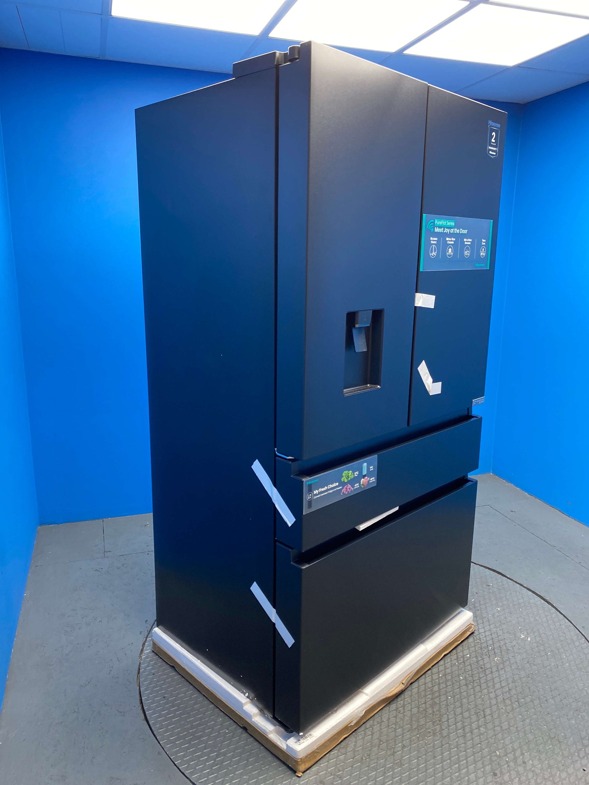 Hisense RF749N4SWFE 579 Litre French Door Fridge Freezer