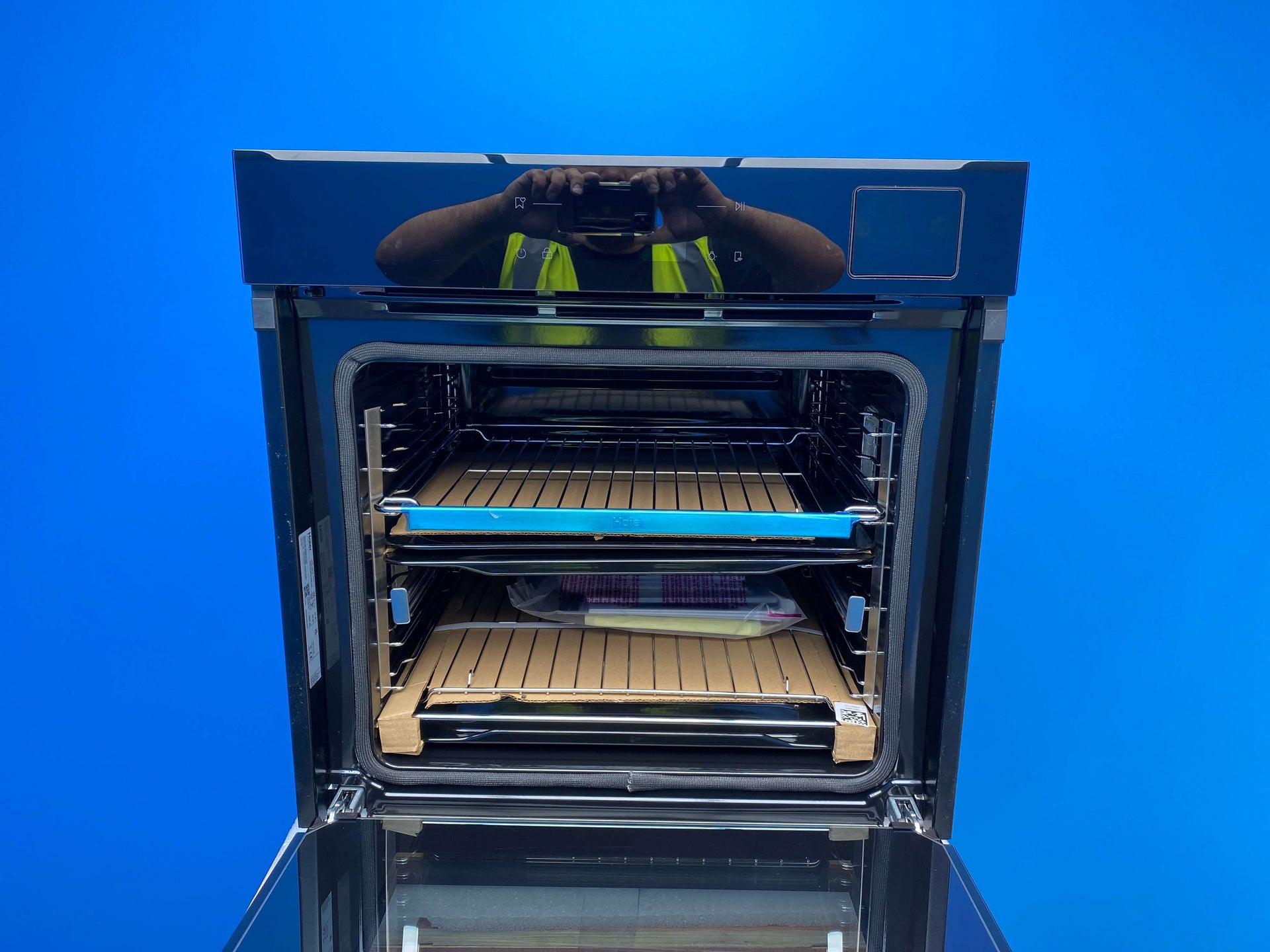Haier H6ID68CSYTB1 Series 6 Built-In Steam Electric Oven