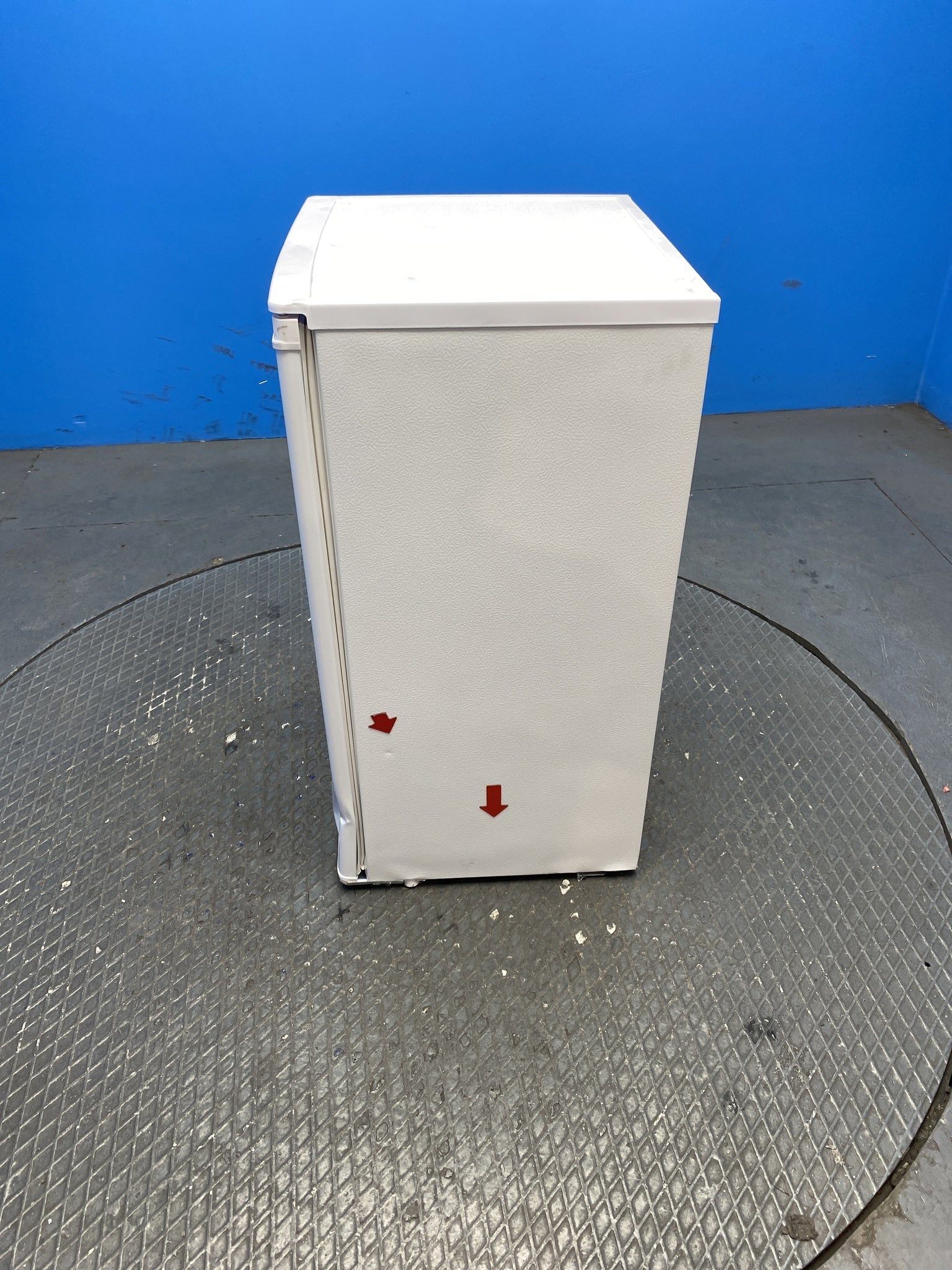 Igenix IG3960E 92 Litre Under Counter Larder Fridge