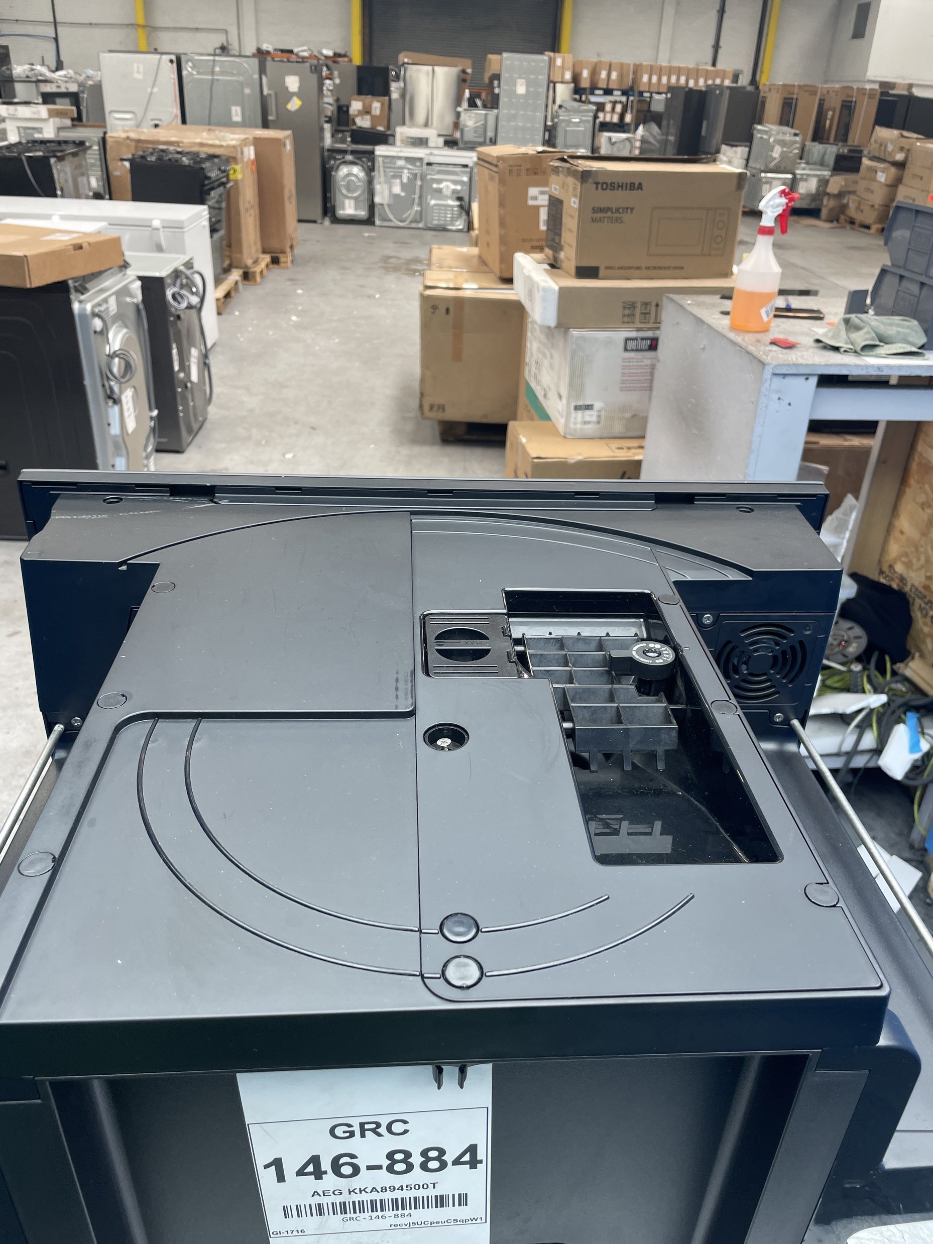 #GRC-146-884 - AEG KKA894500T Built-in Fully Automatic Coffee Machine