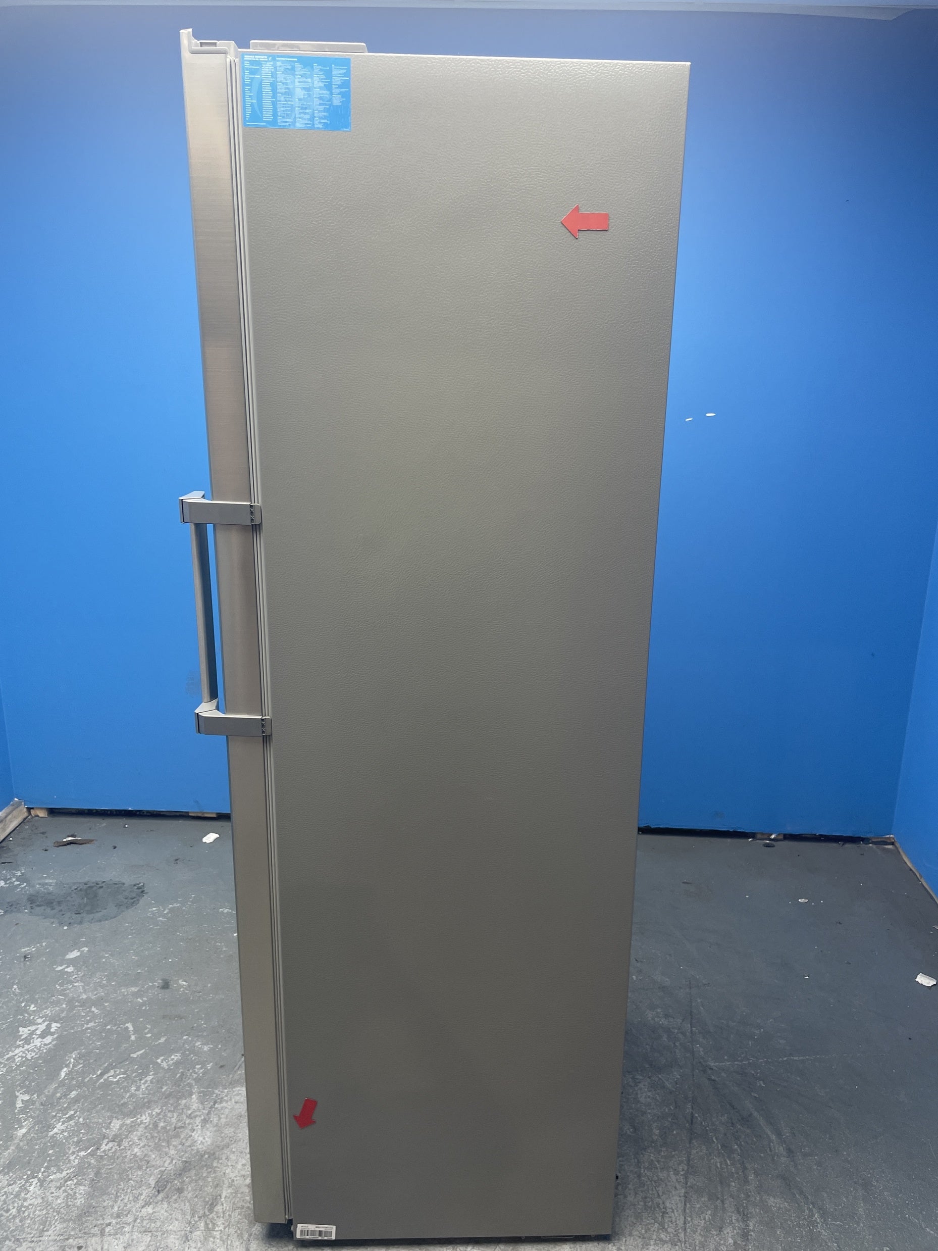 #GRC-158-802 - Midea MDRU385MTE46 185cm Frost Free Upright Freezer