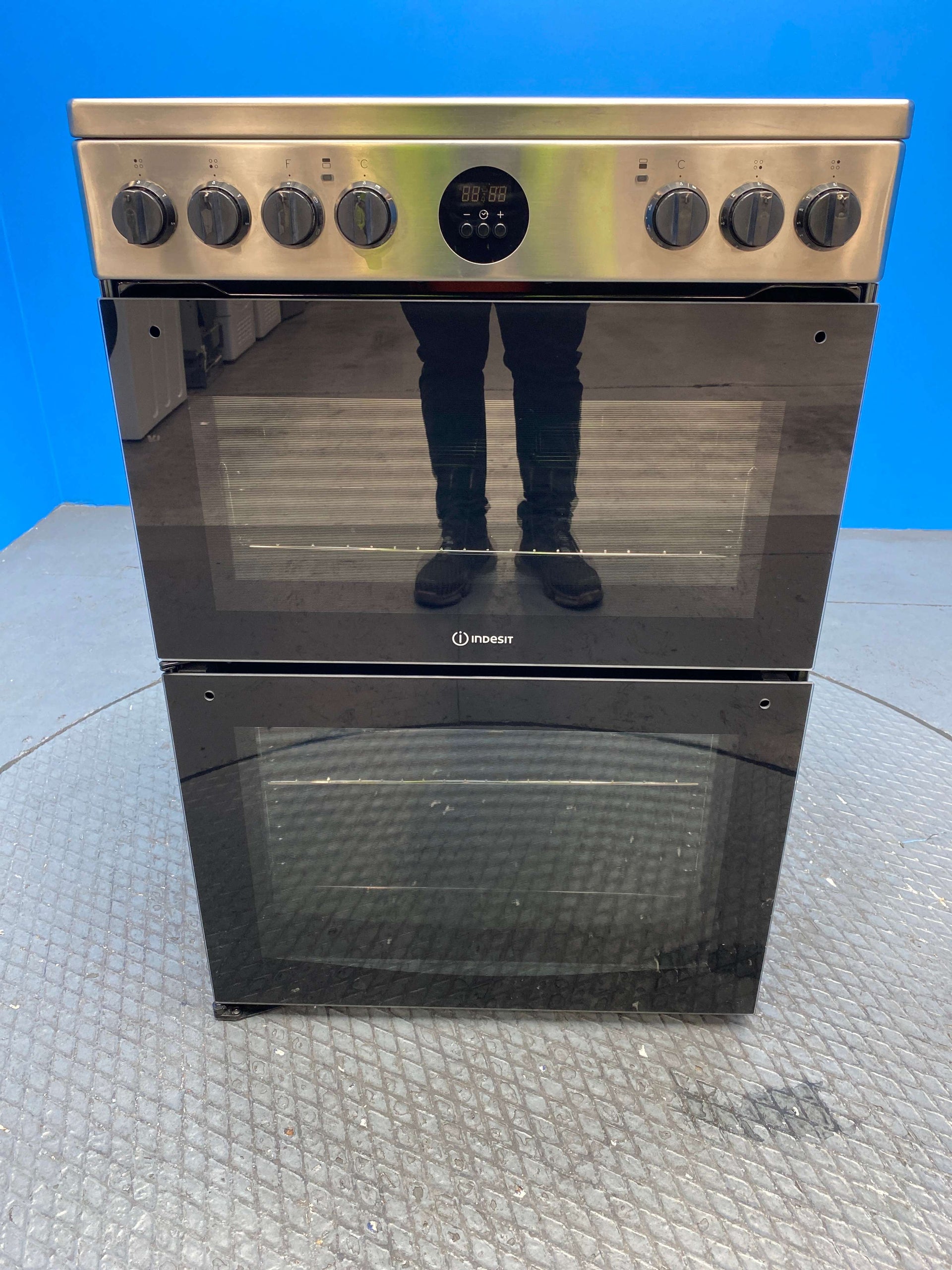 Indesit ID67V9HCX 60cm Double Oven Freestanding Cooker