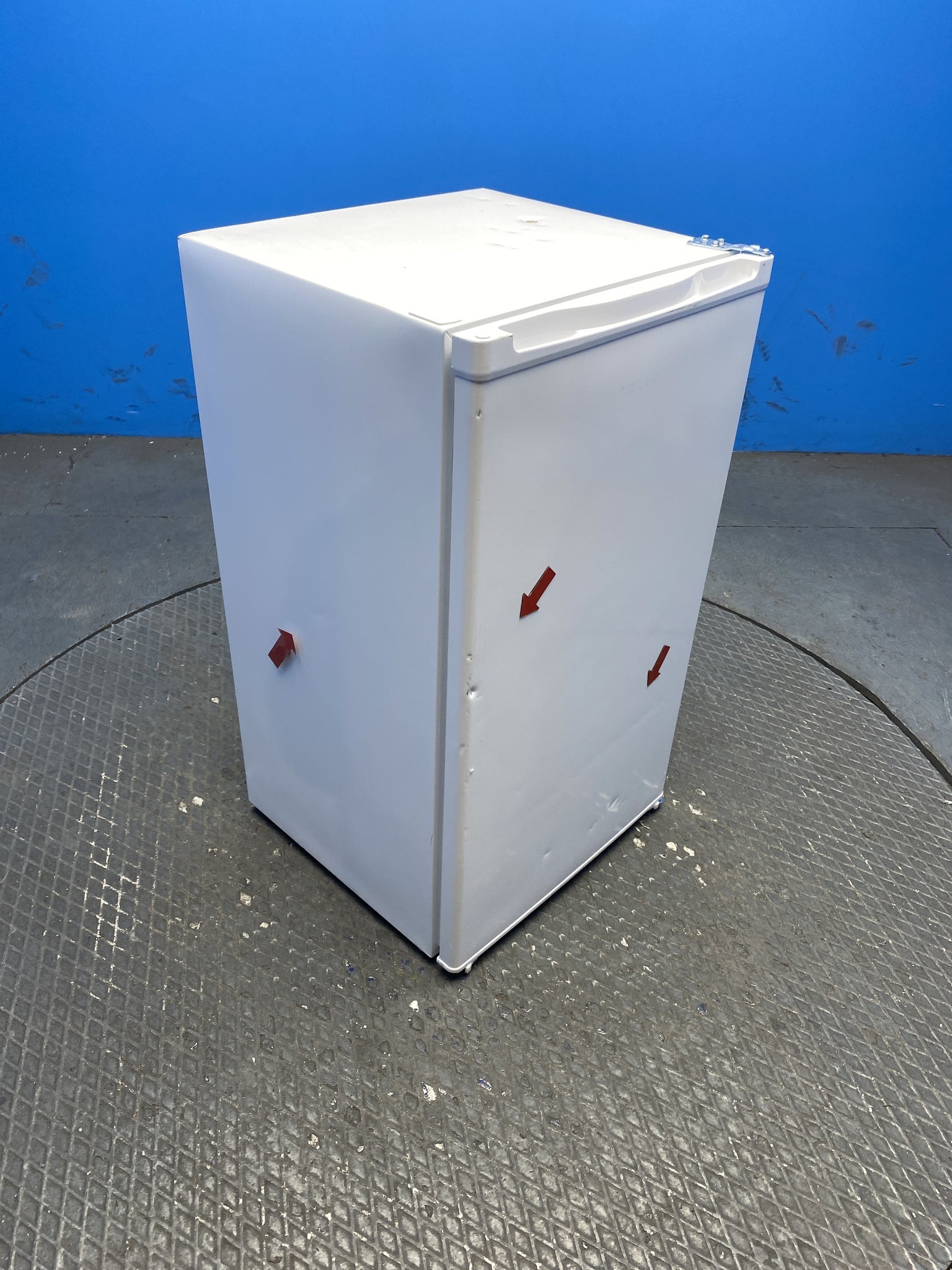 HYE RF01UCFR60W01 60L Under Counter Freezer