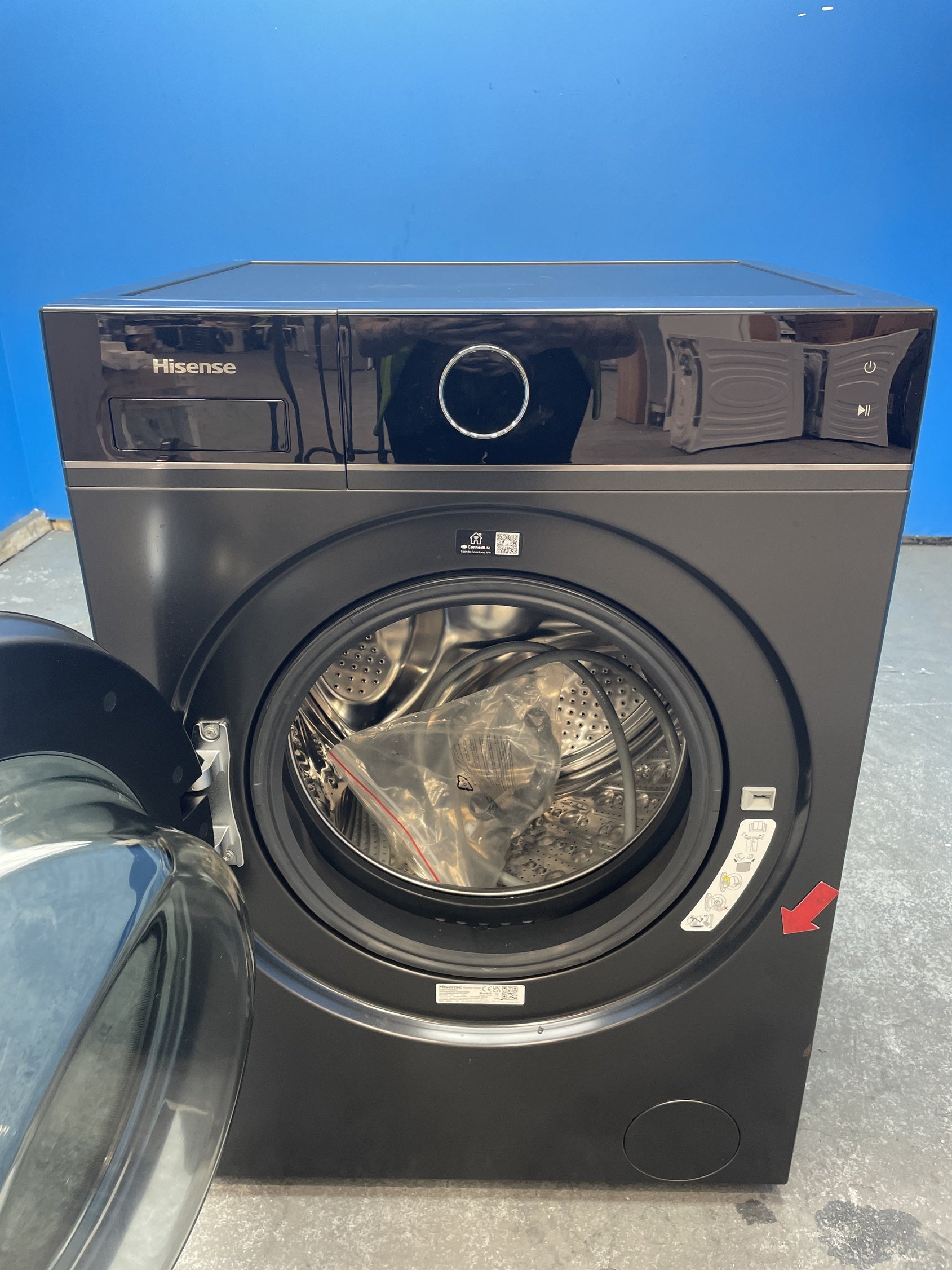 #GRC-163-172 - Hisense WD5I1045BBQ 10.5/6kg 1400rpm 5i Series Washer Dryer