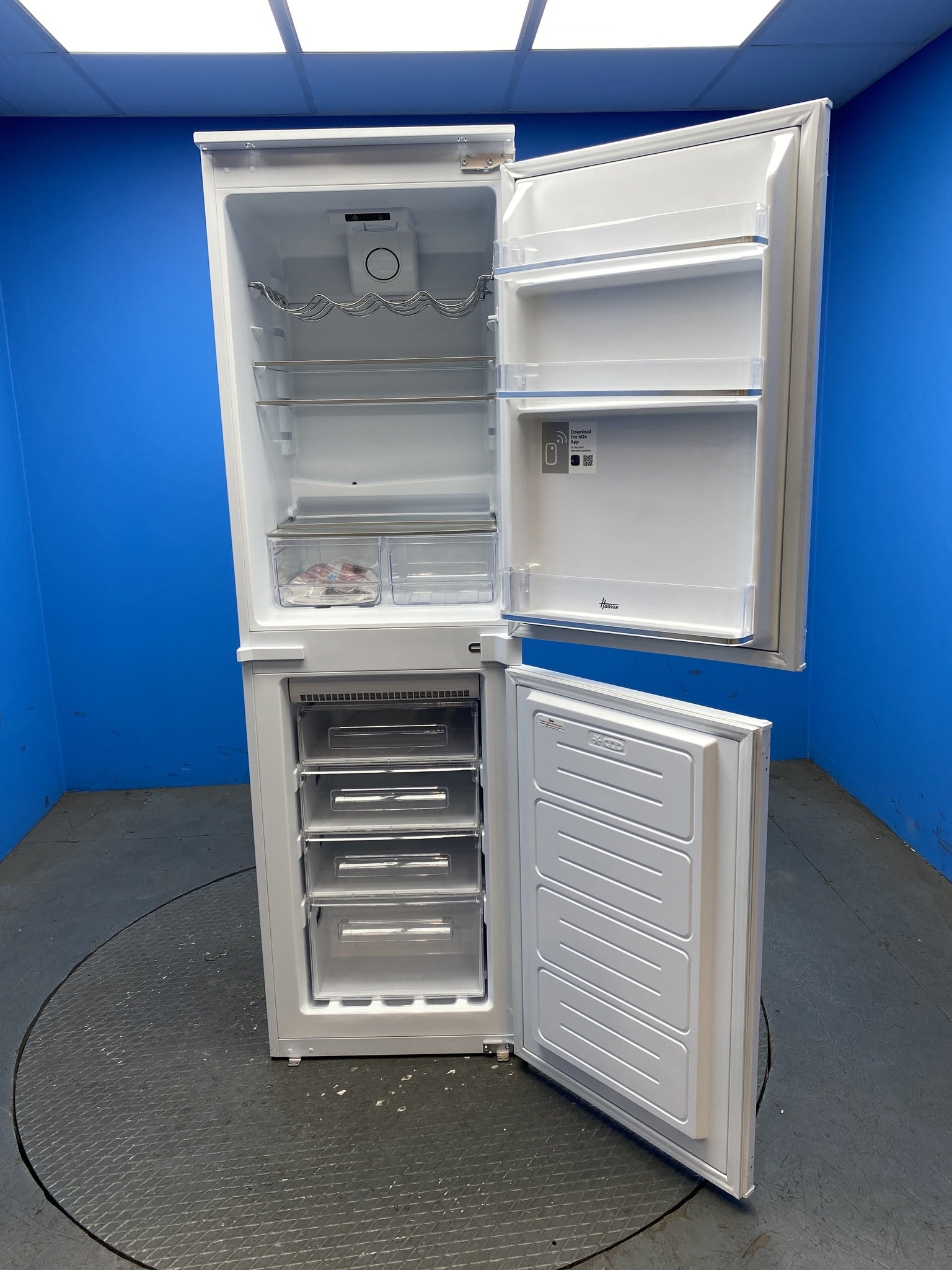 Hoover HOB50N518FVK Integrated 228 Litre Combi Fridge Freezer