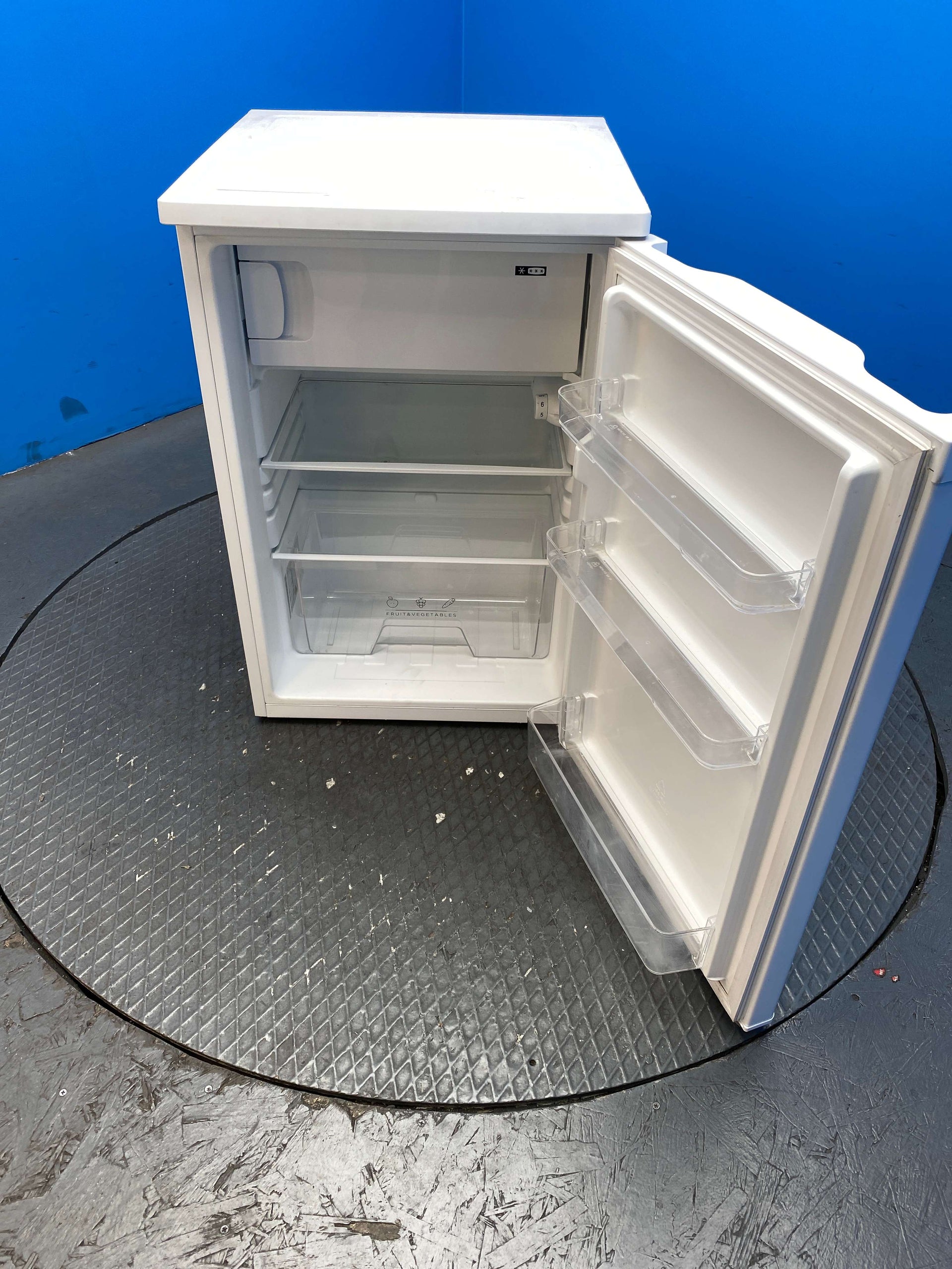 Statesman R155B 55cm 113 Litre Under Counter Fridge