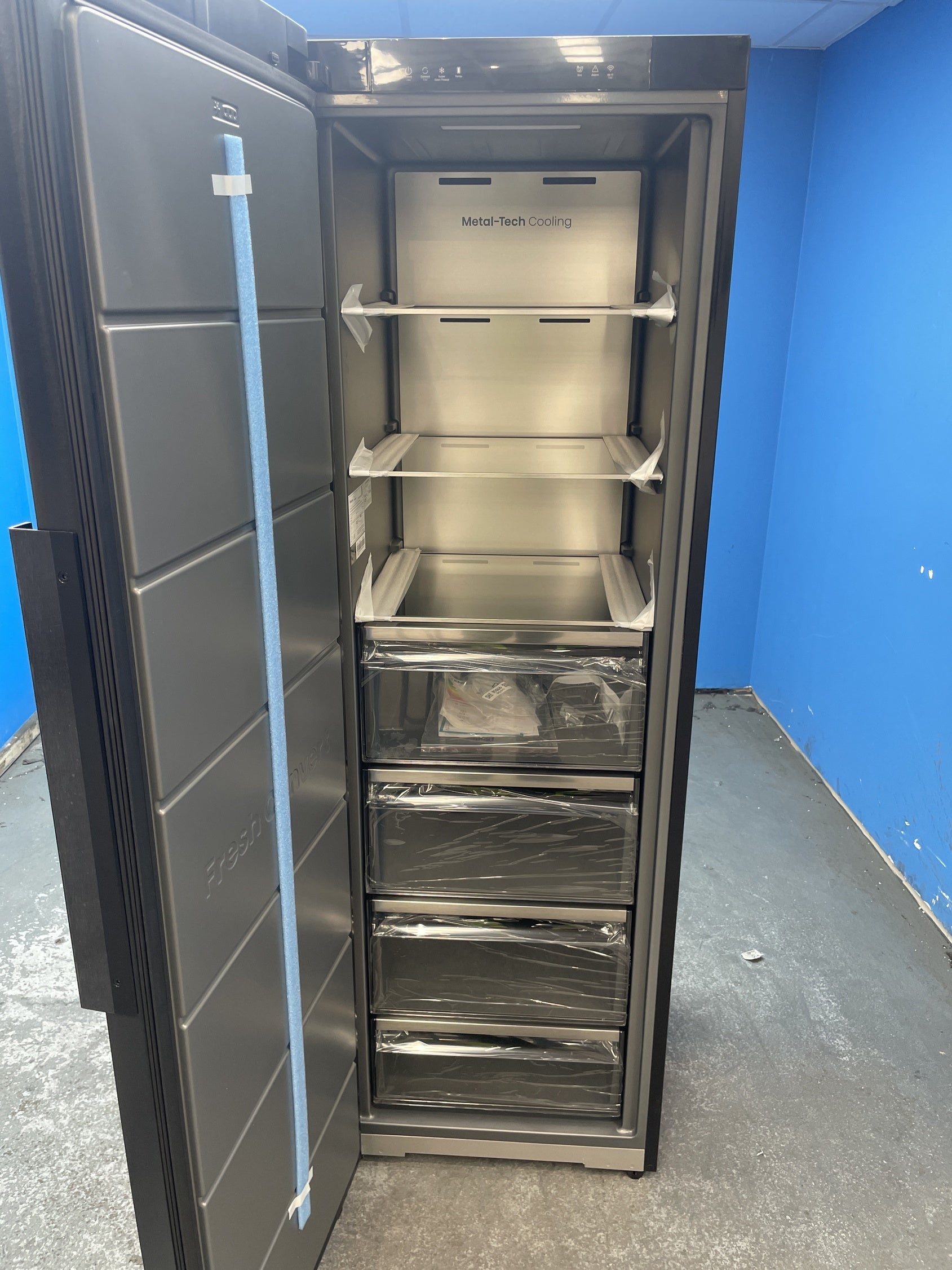 #GRC-158-073 - Hisense FT5K310GSFC KitchenFit No Frost Tall Upright Freezer