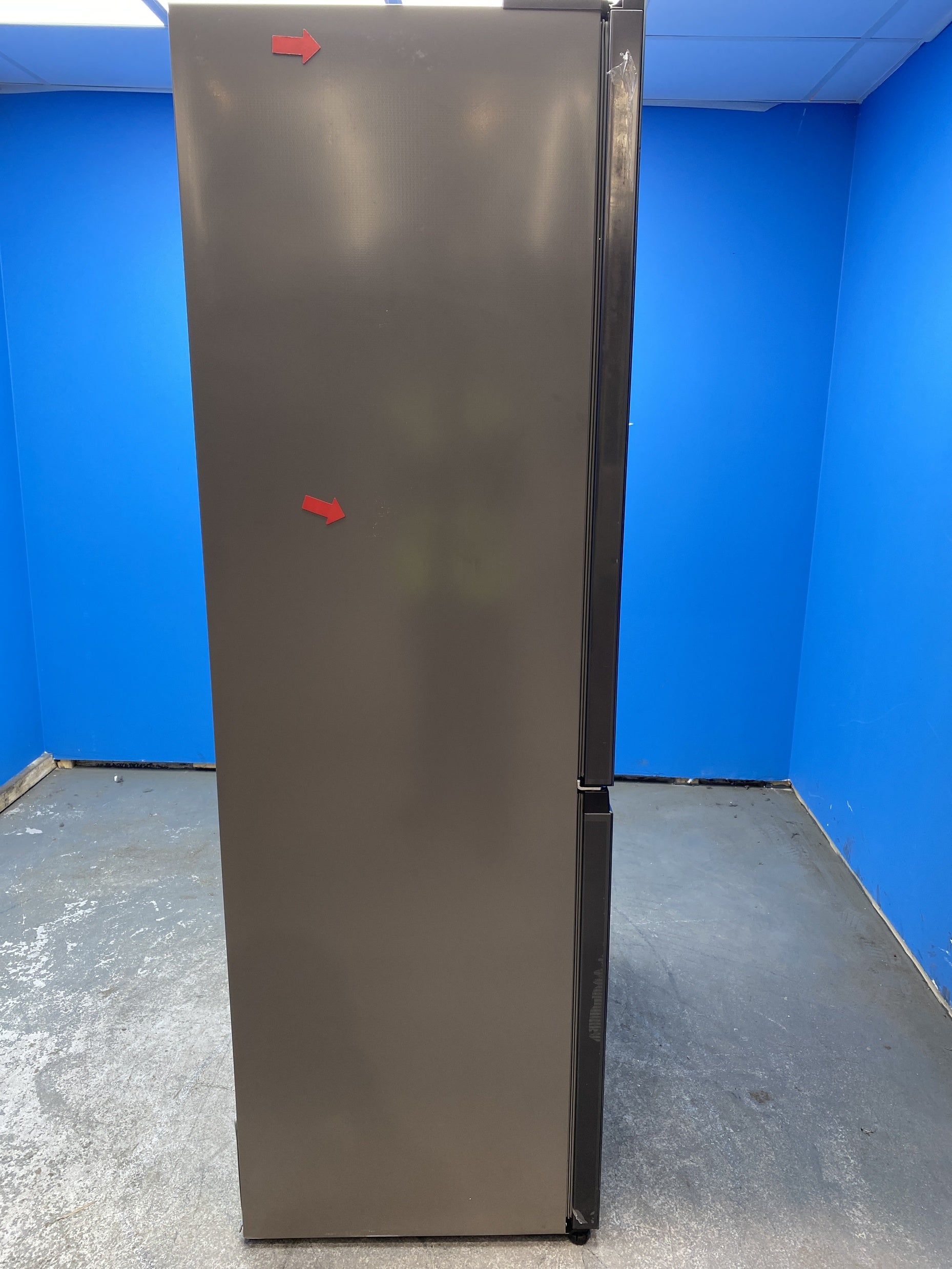 #GRC-157-639 - Hisense RQ768N4GBE KitchenFit Total No Frost American Fridge Freezer