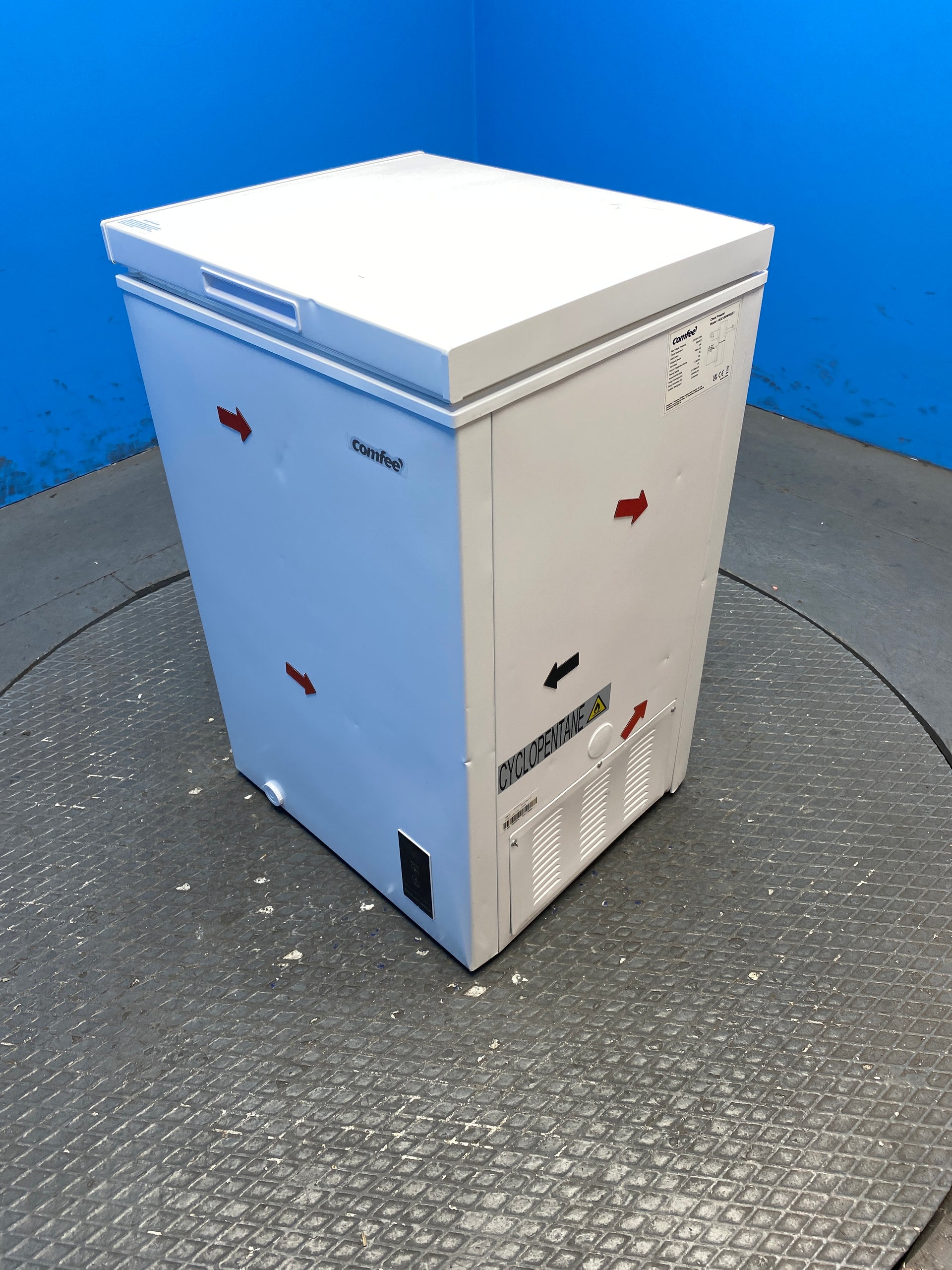 COMFEE' RCC100WH2E 99L Chest Freezer with Digital Control
