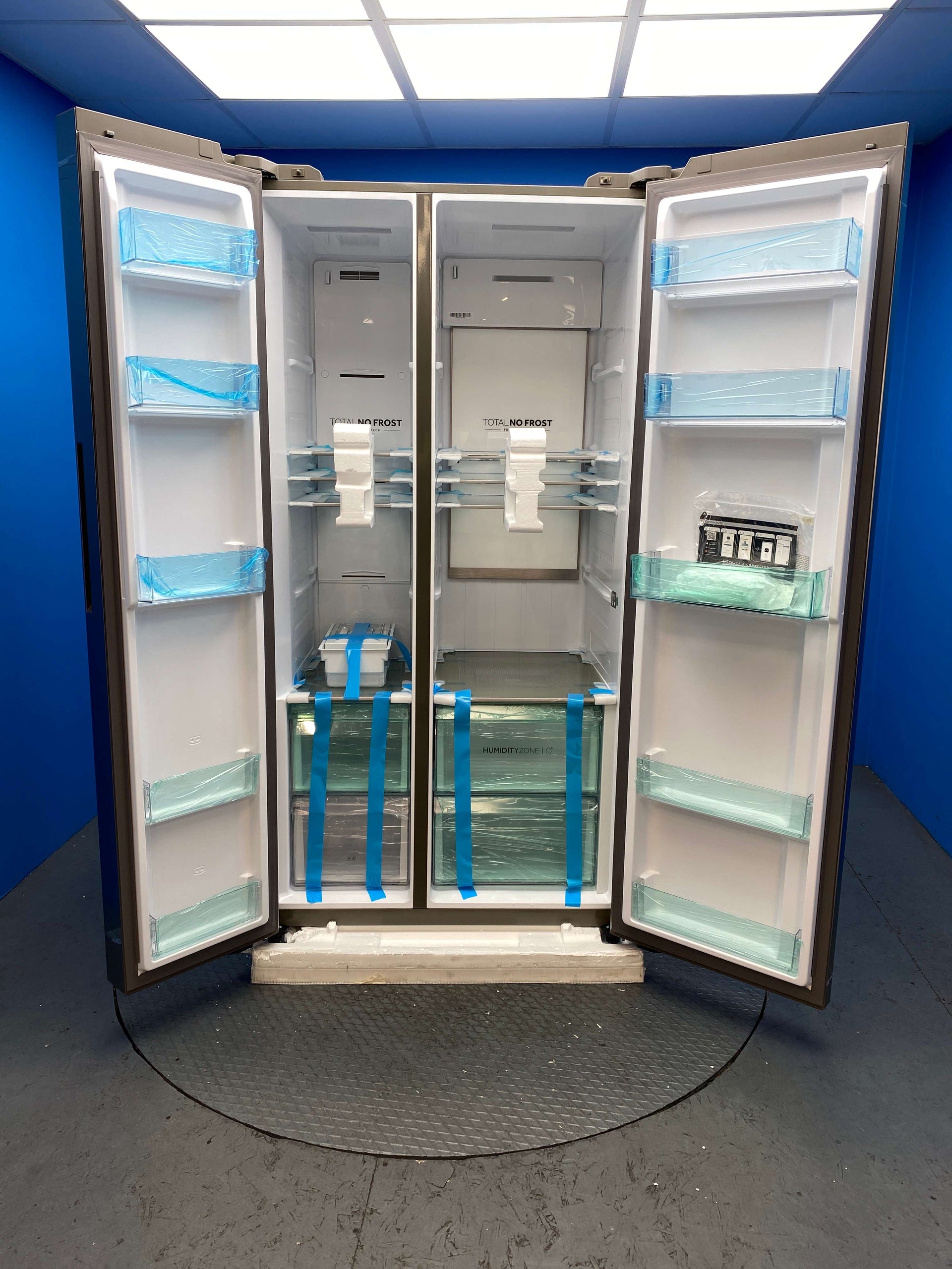 Haier HSW79F18ANMM Series 7 American Style 515 Litre Fridge Freezer