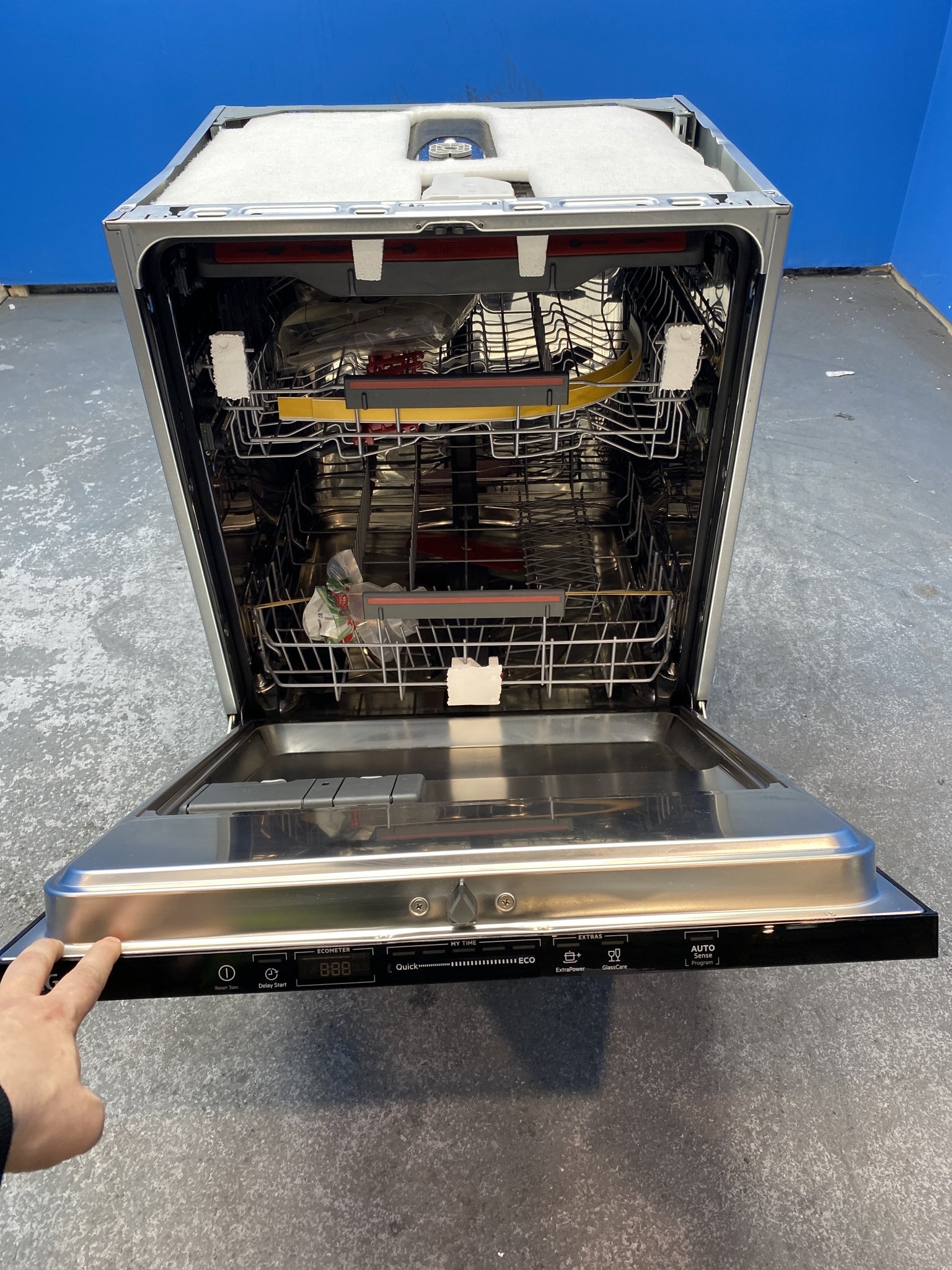 #GRC-155-917 - AEG 6000 SatelliteClean FSS64907Z 14 Place Integrated Dishwasher