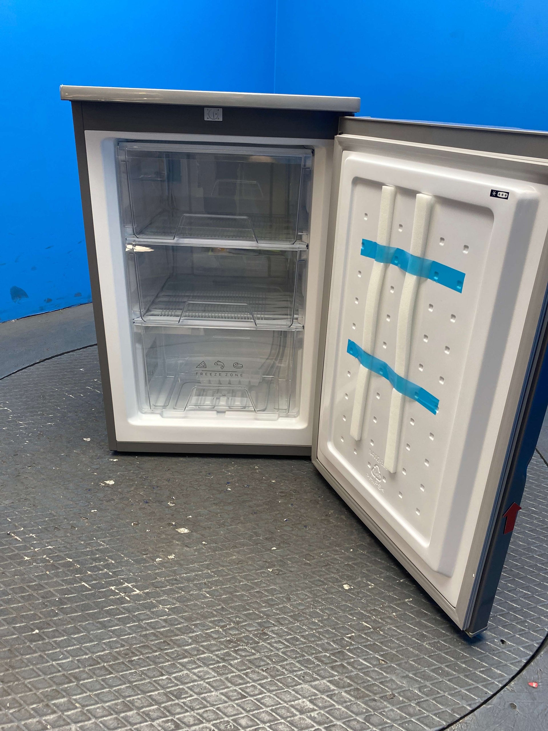 Statesman U355S 86 Litre Under Counter Freezer