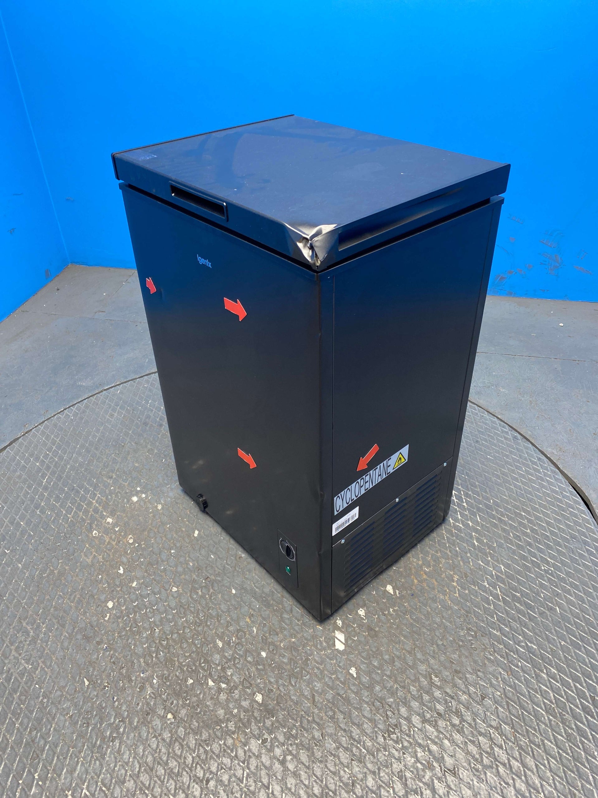 Igenix IG100B 99 Litre Freestanding Chest Freezer