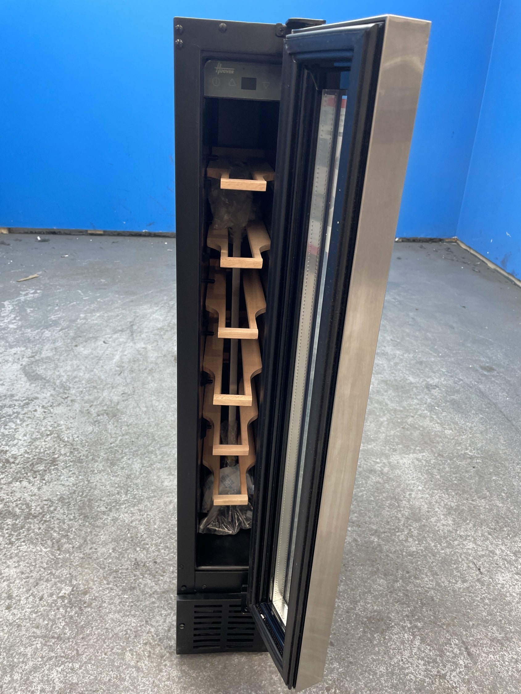 #GRC-144-499 - Hoover HWCB15UK/1 H-WINE 300 7 Bottle Slim Wine Cooler