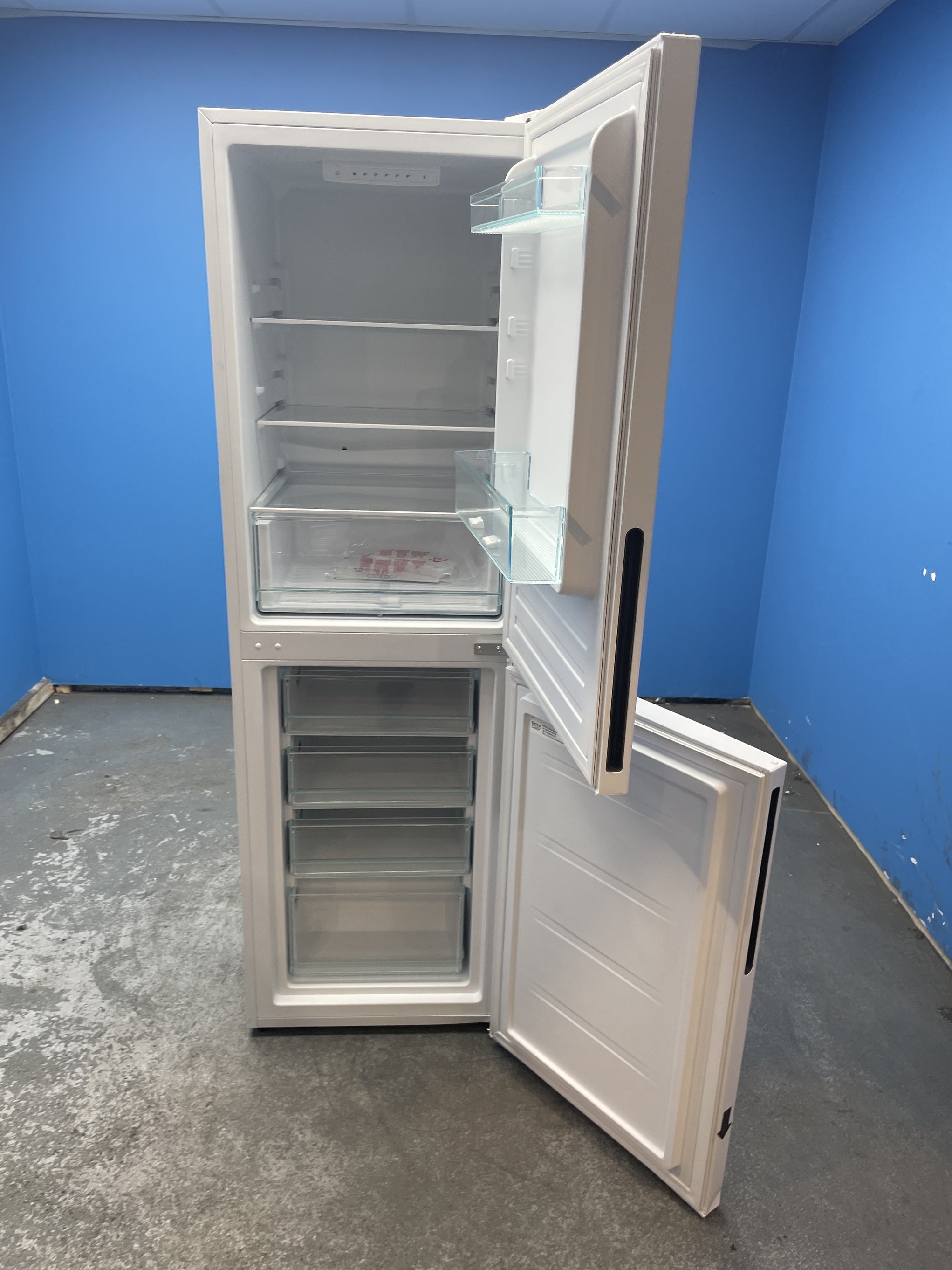 #GRC-156-071 - Candy CCT3L517EWK 252 Litre Combi Fridge Freezer