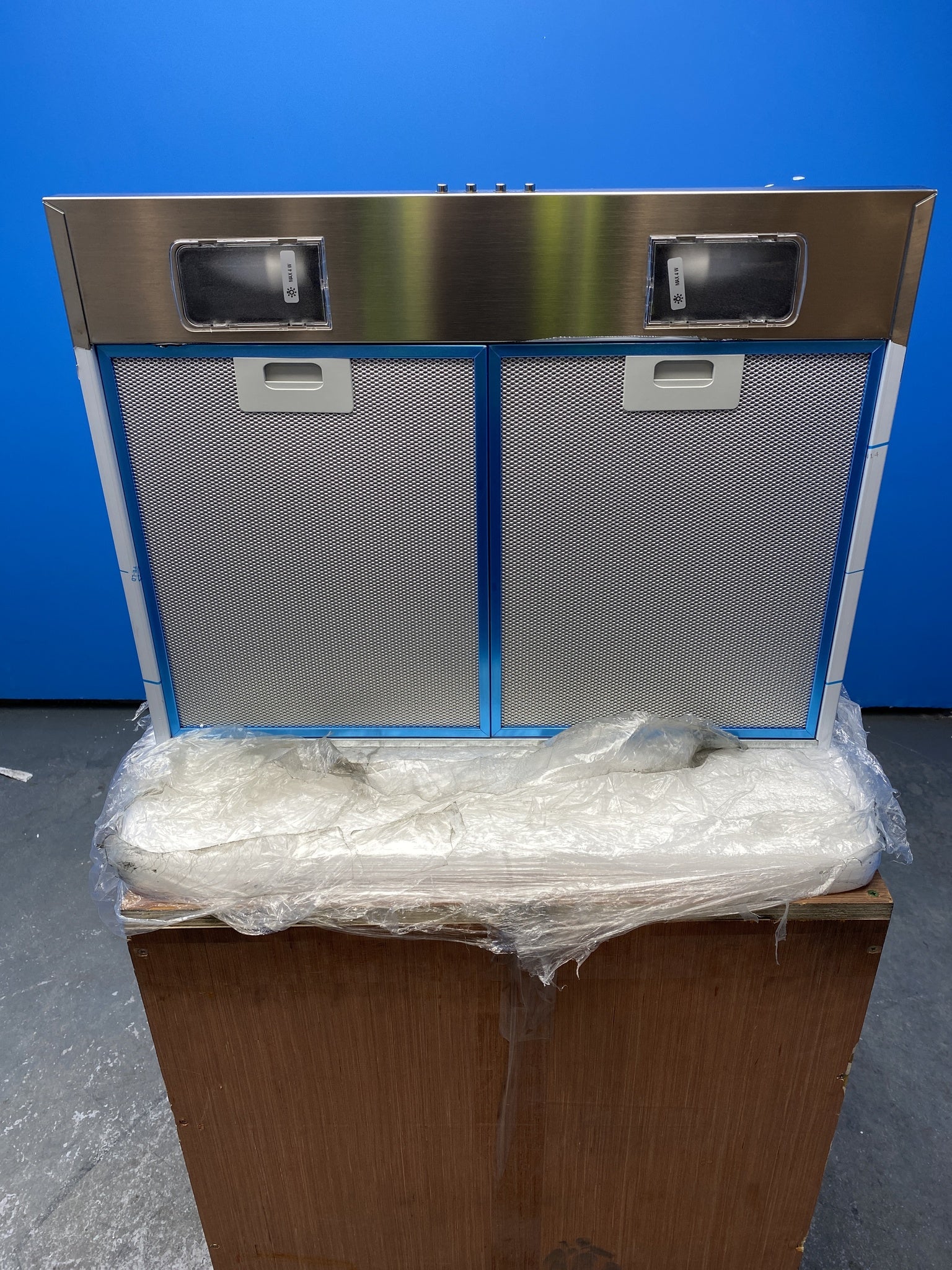 #GRC-150-212 - AEG LFC316X 60cm Stainless Steel Pyramid Chimney Hood