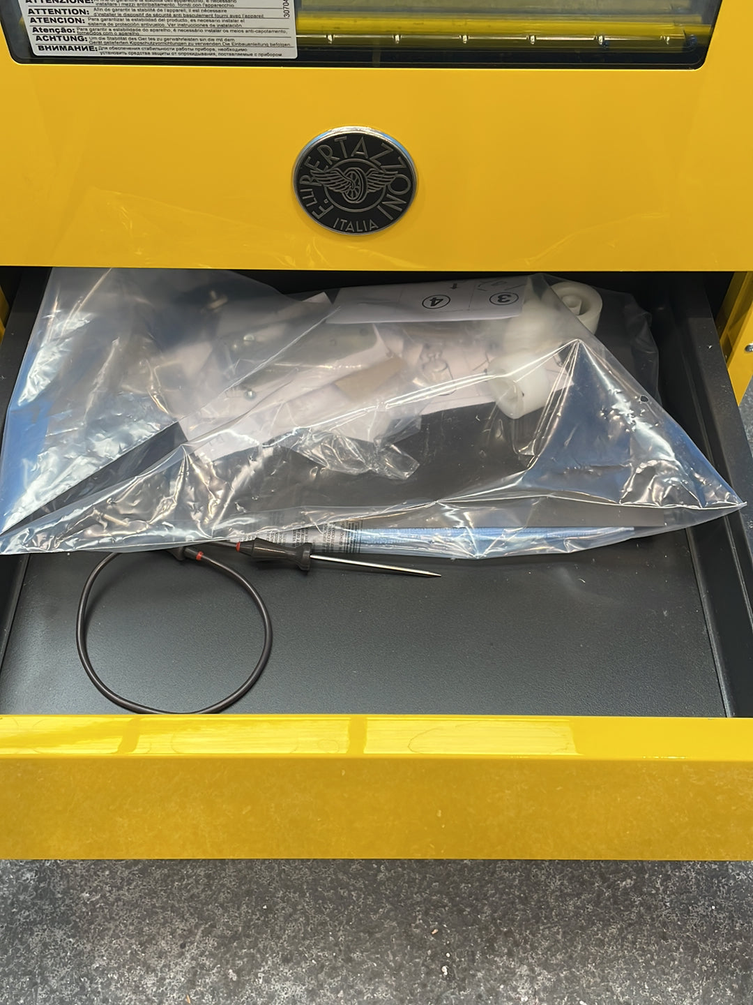 #GRC-164-443 - Bertazzoni Professional 60cm Electric Range Cooker – 69L Oven, 4 Zone Induction Hob, Yellow