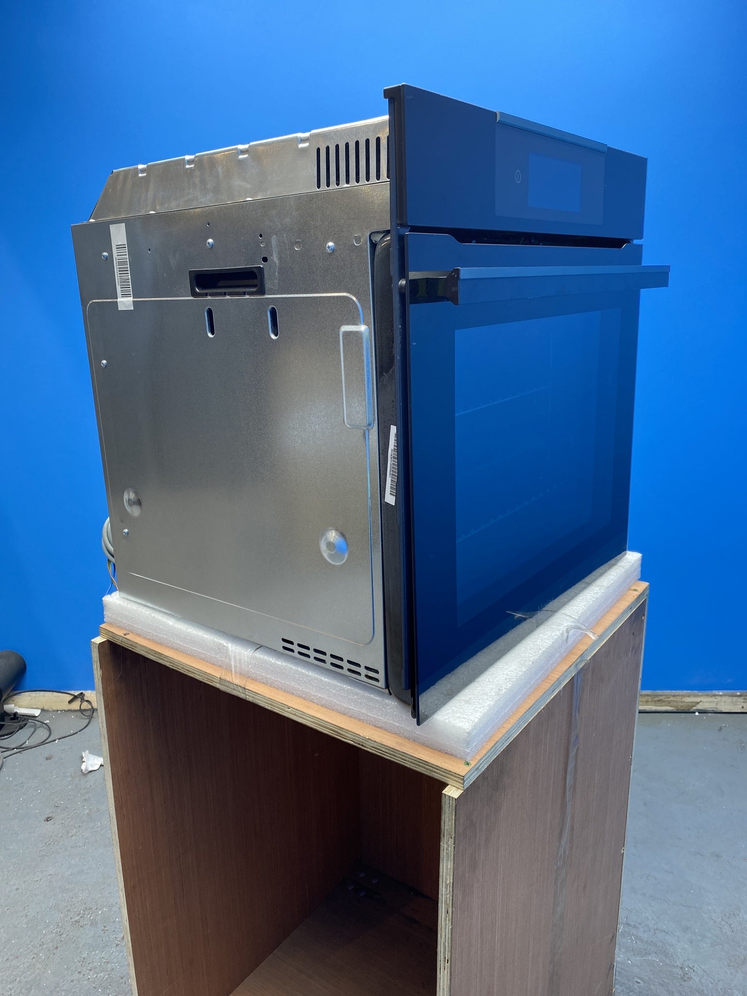 Haier HWO60SM6T9BH I-Touch Series 6 70L Pyrolytic Oven