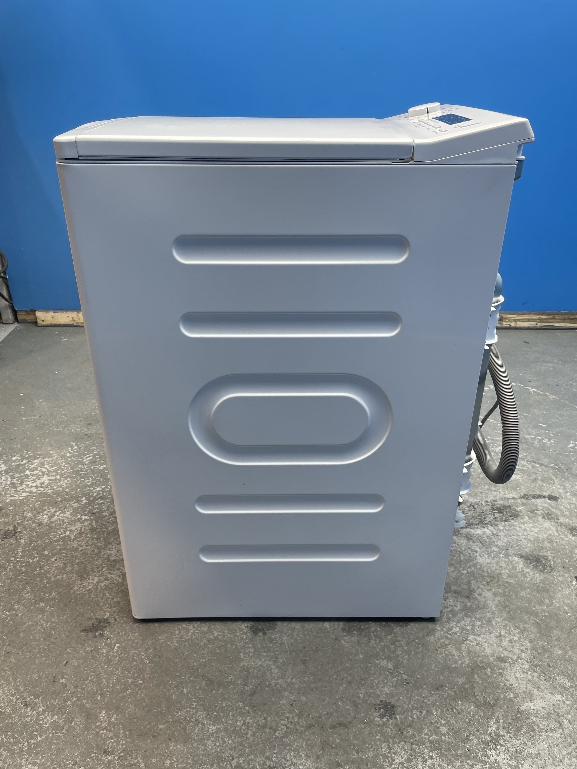 #GRC-150-082 - electriQ EIQWMTL75C 7.5kg 1300rpm Top Loading Washing Machine